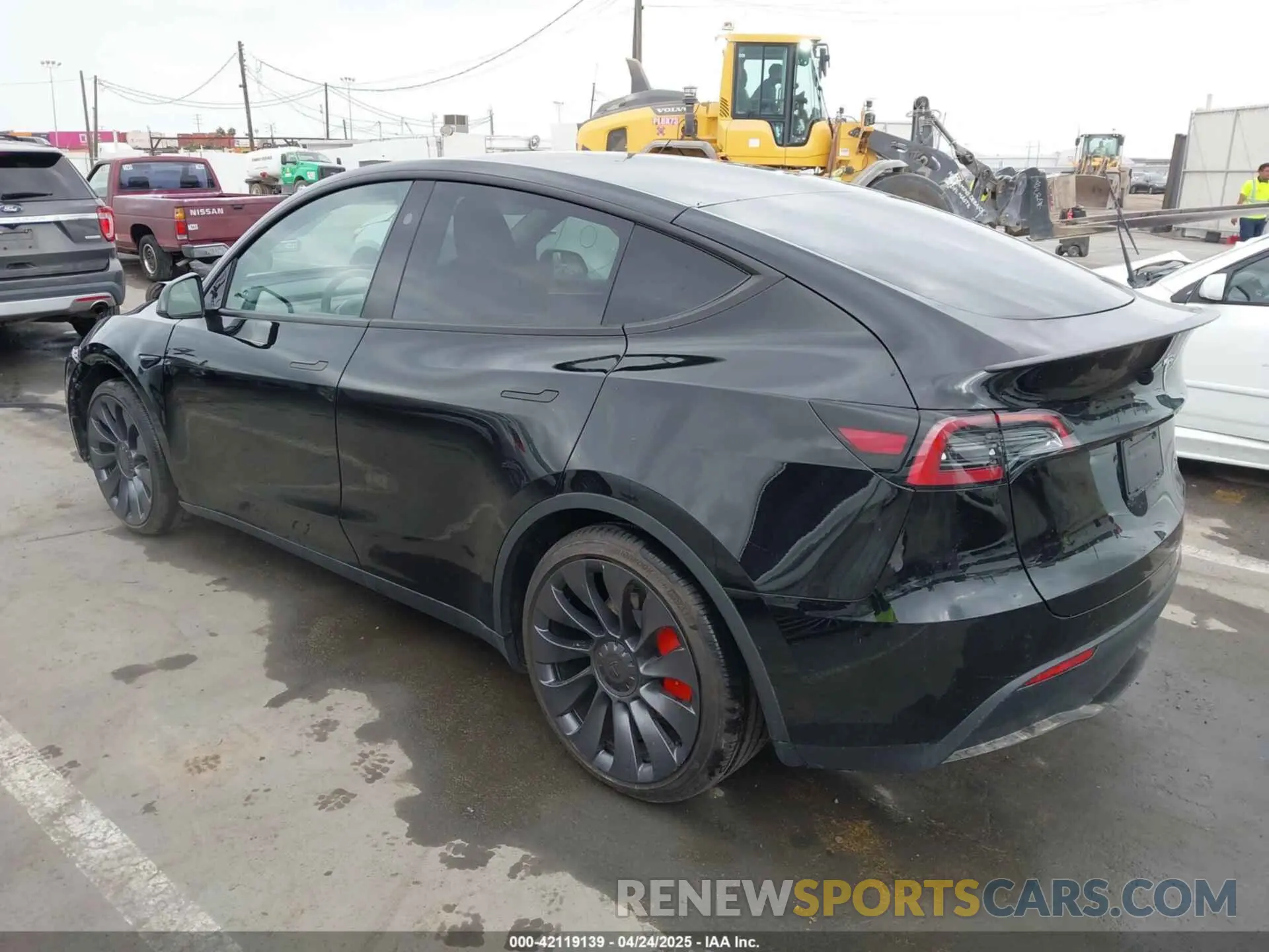 3 Photograph of a damaged car 7SAYGDEFXSF231966 TESLA MODEL Y 2025