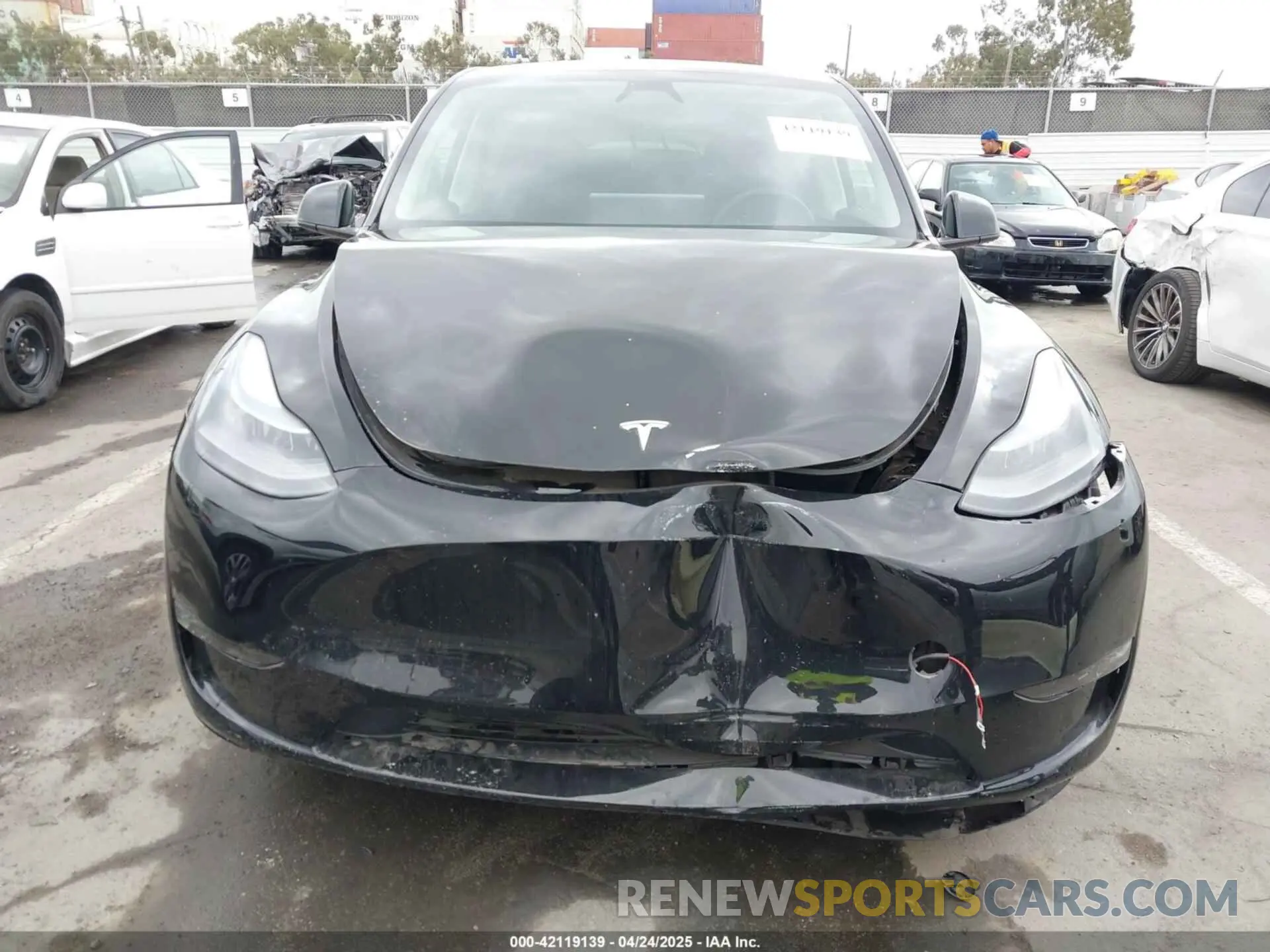 6 Photograph of a damaged car 7SAYGDEFXSF231966 TESLA MODEL Y 2025