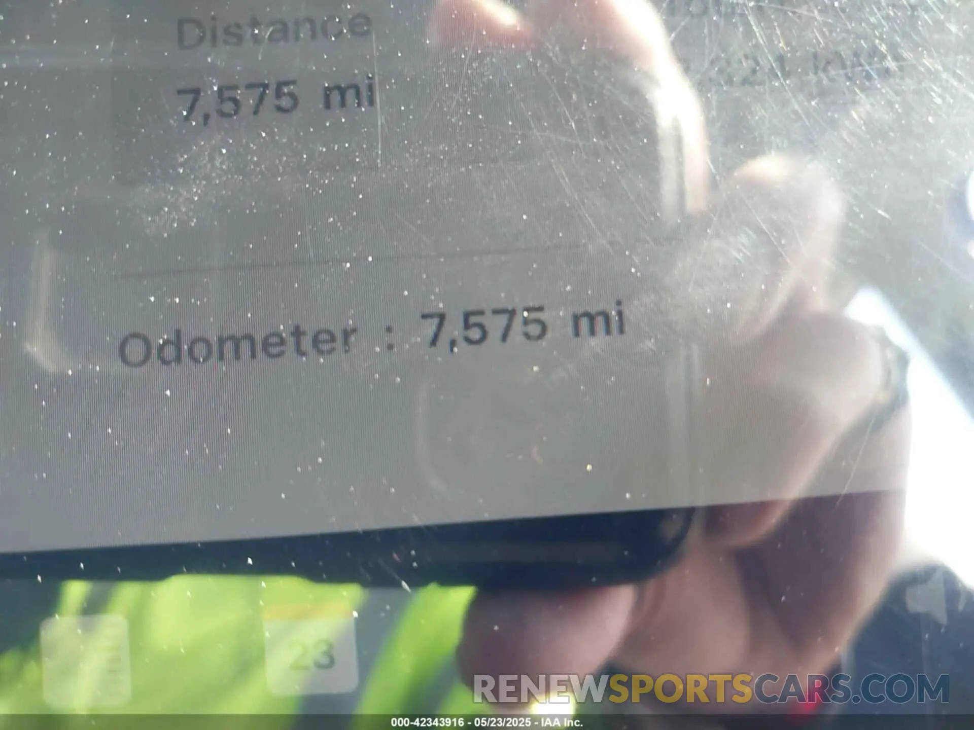15 Photograph of a damaged car 7SAYGDEFXSF261145 TESLA MODEL Y 2025