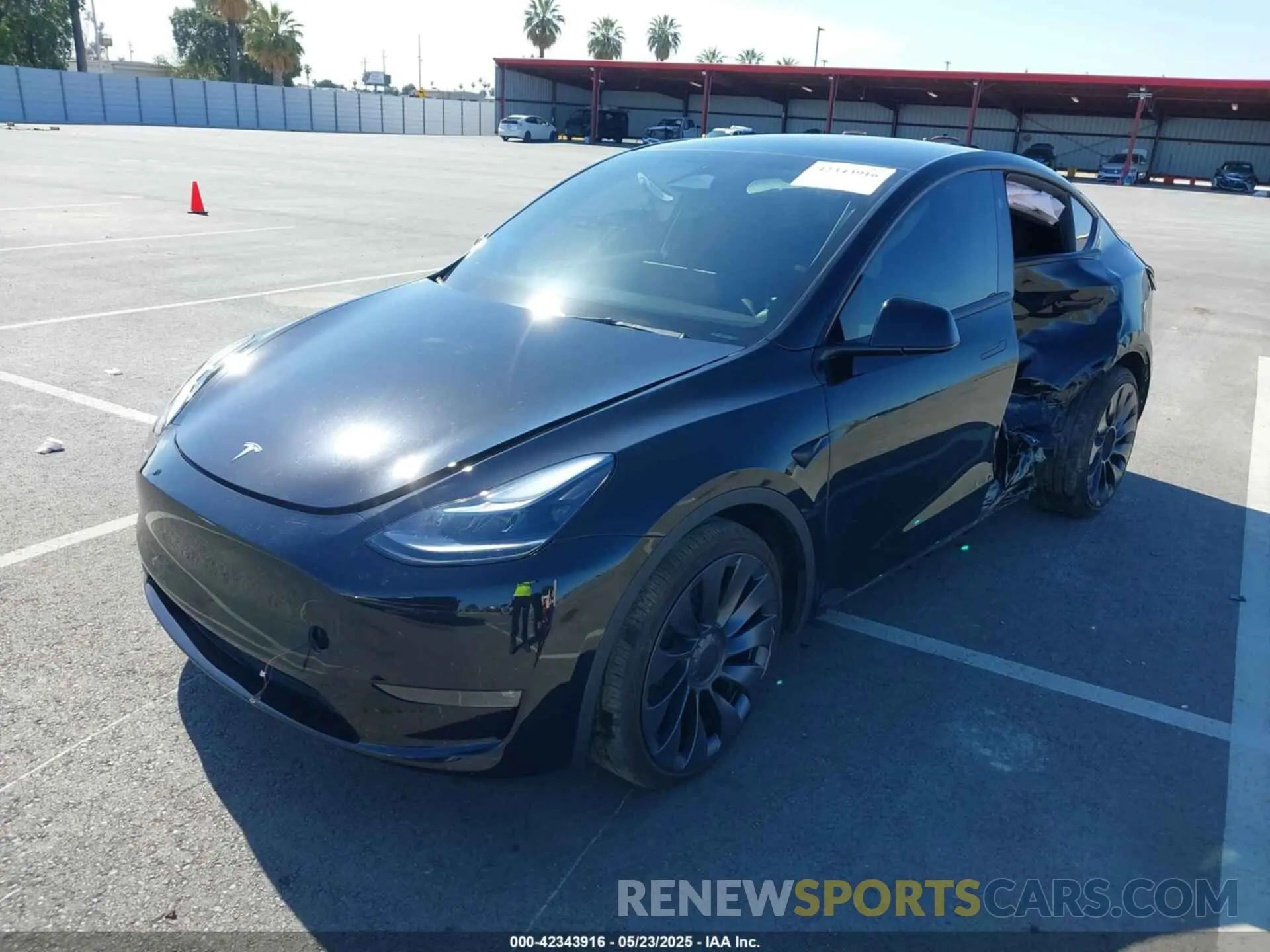 2 Photograph of a damaged car 7SAYGDEFXSF261145 TESLA MODEL Y 2025