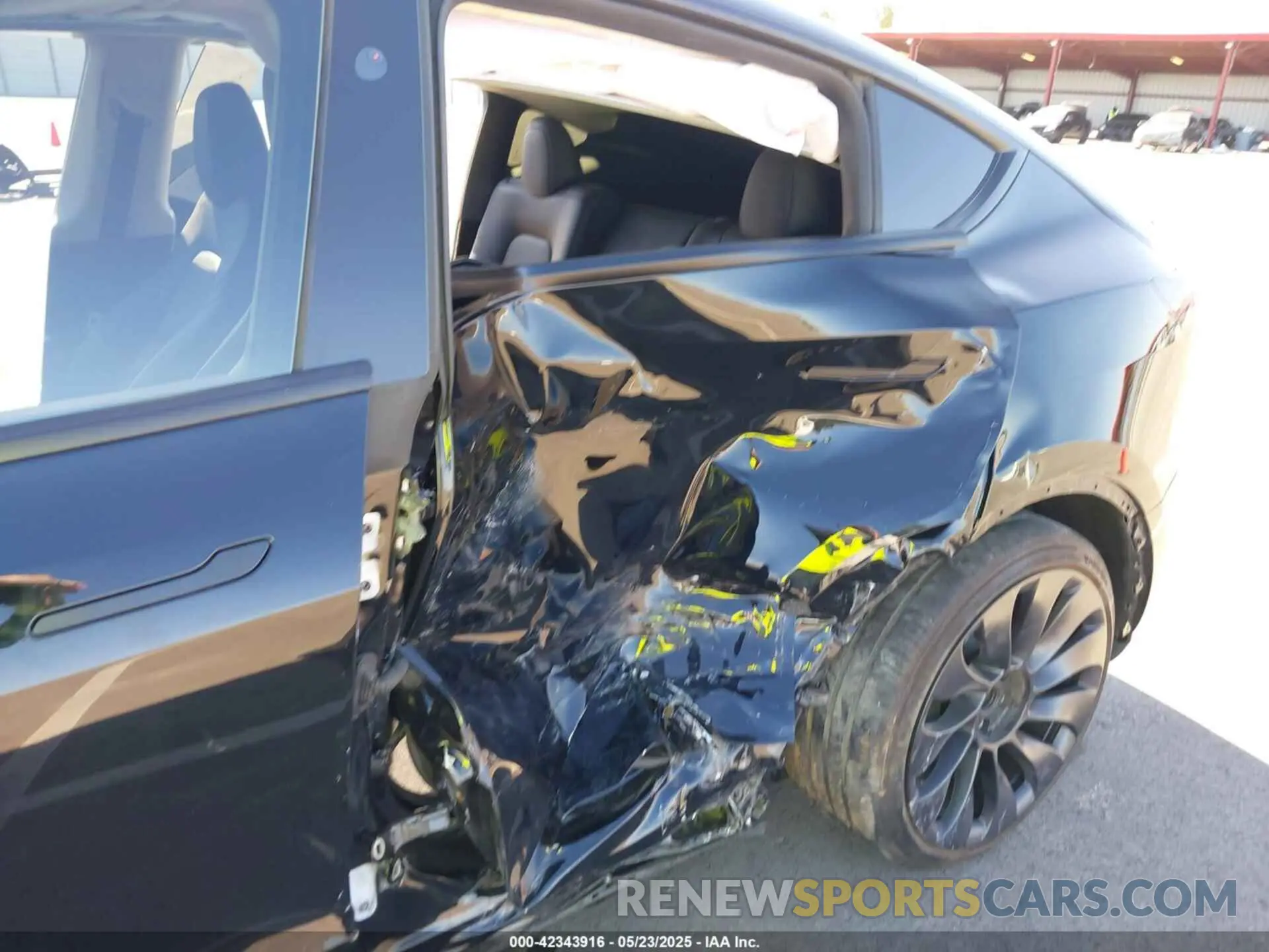 6 Photograph of a damaged car 7SAYGDEFXSF261145 TESLA MODEL Y 2025