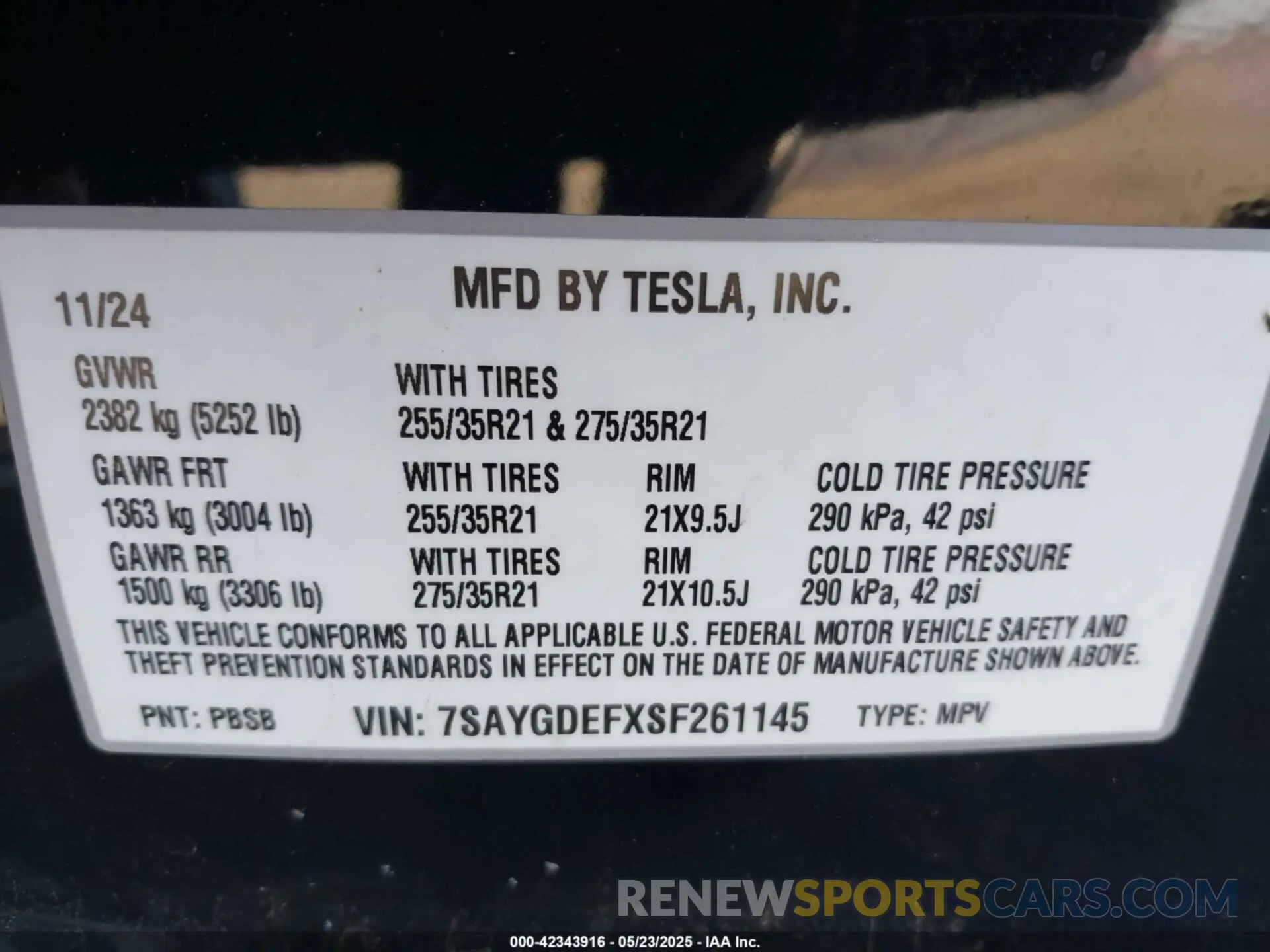 9 Photograph of a damaged car 7SAYGDEFXSF261145 TESLA MODEL Y 2025