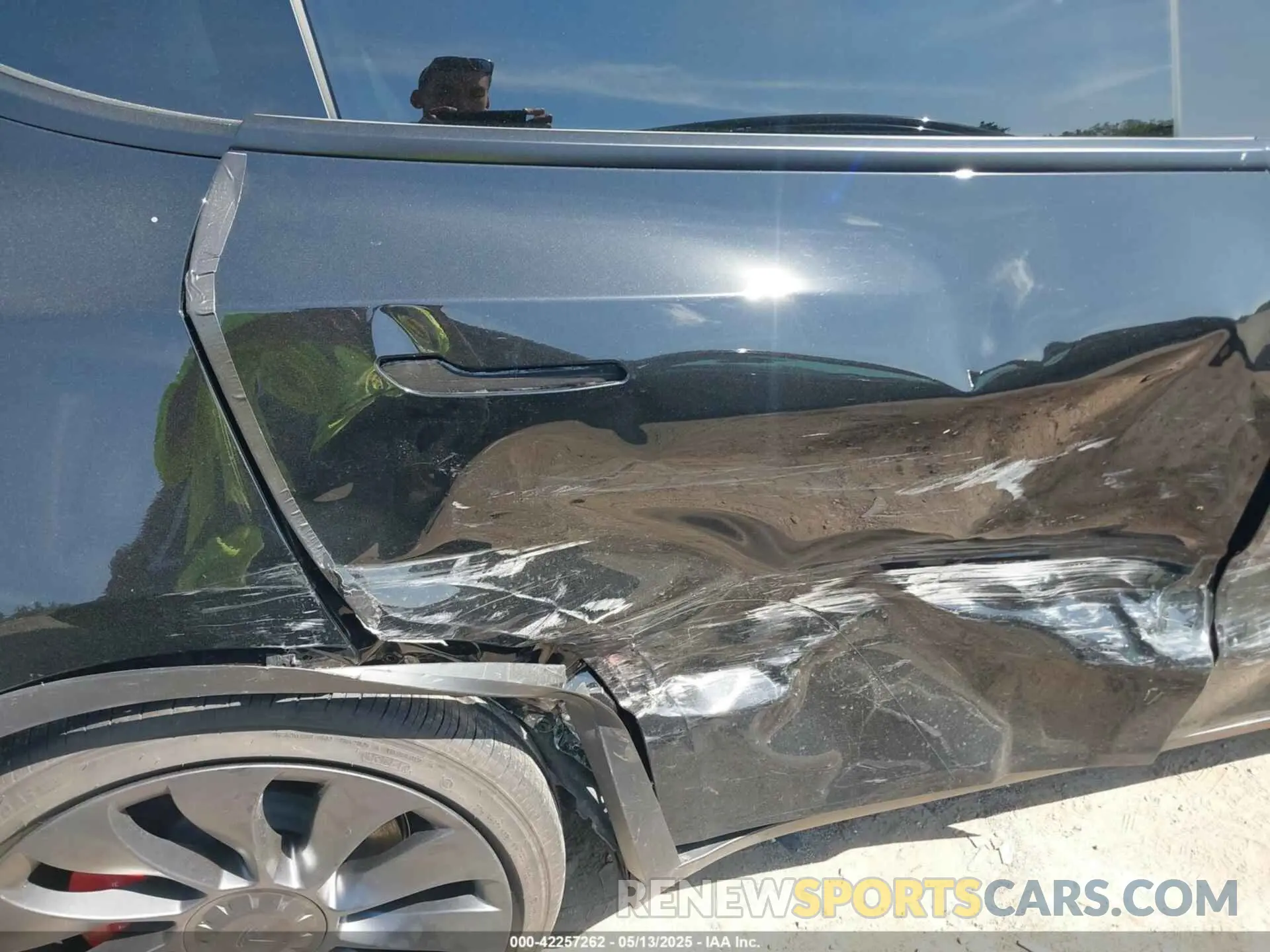 6 Photograph of a damaged car 7SAYGDEFXSF309548 TESLA MODEL Y 2025