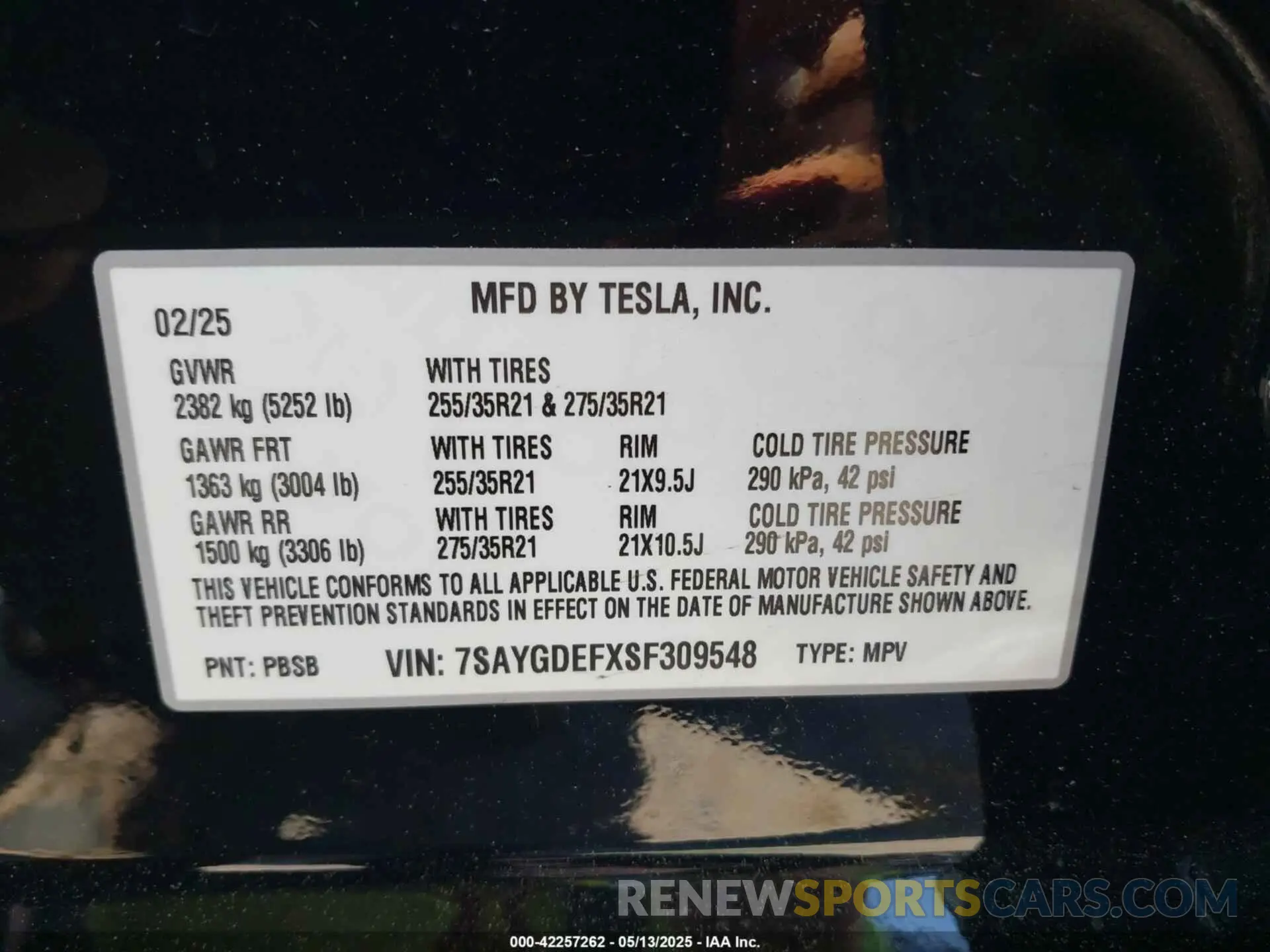 9 Photograph of a damaged car 7SAYGDEFXSF309548 TESLA MODEL Y 2025