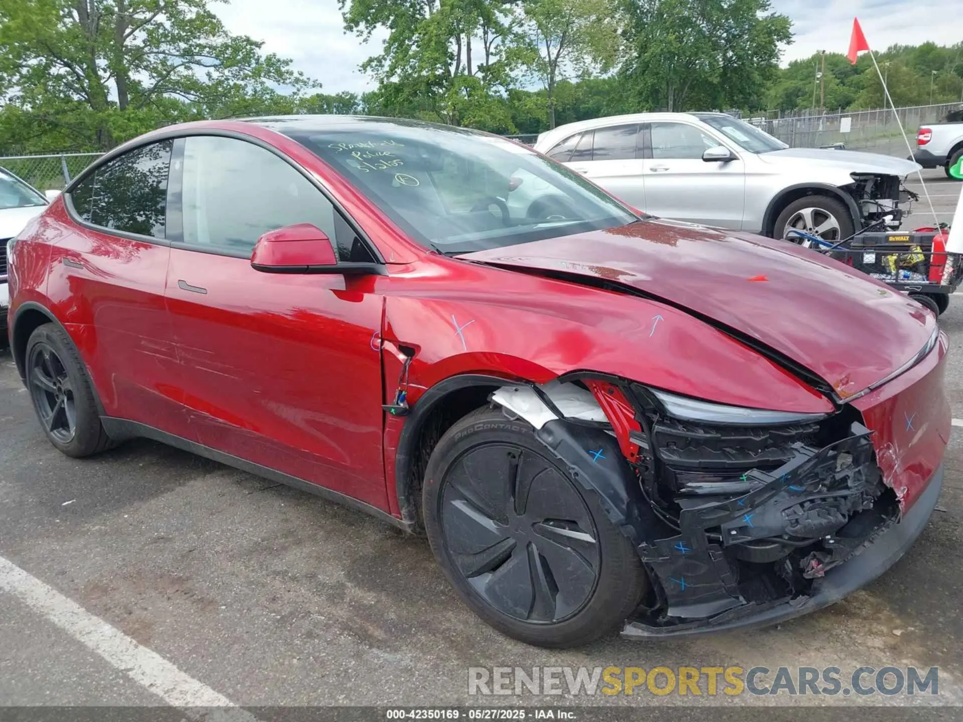 14 Photograph of a damaged car 7SAYGDEE2TF334260 TESLA MODEL Y 2026