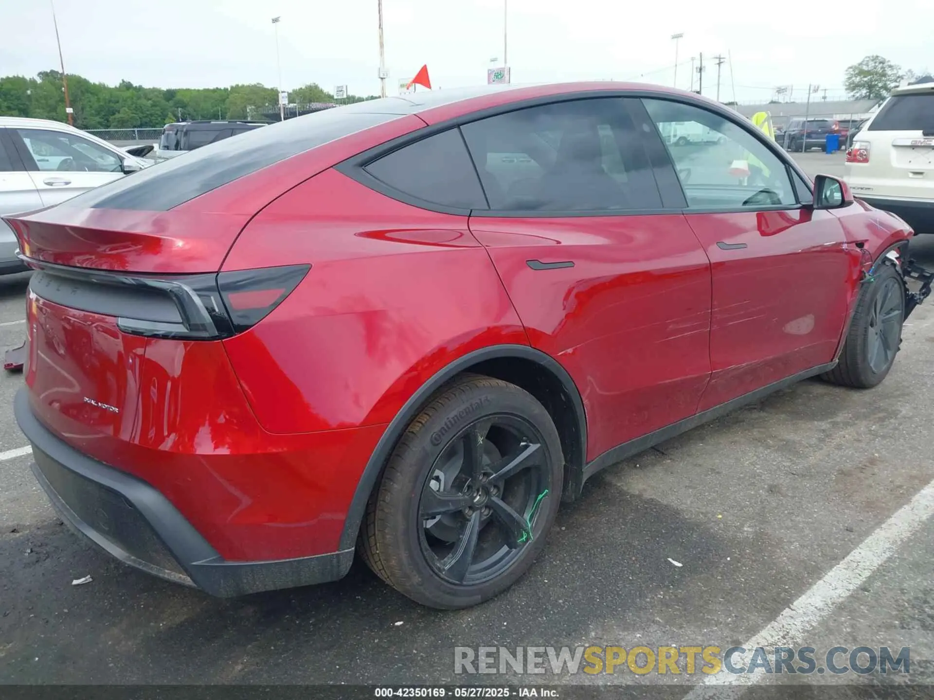 4 Photograph of a damaged car 7SAYGDEE2TF334260 TESLA MODEL Y 2026