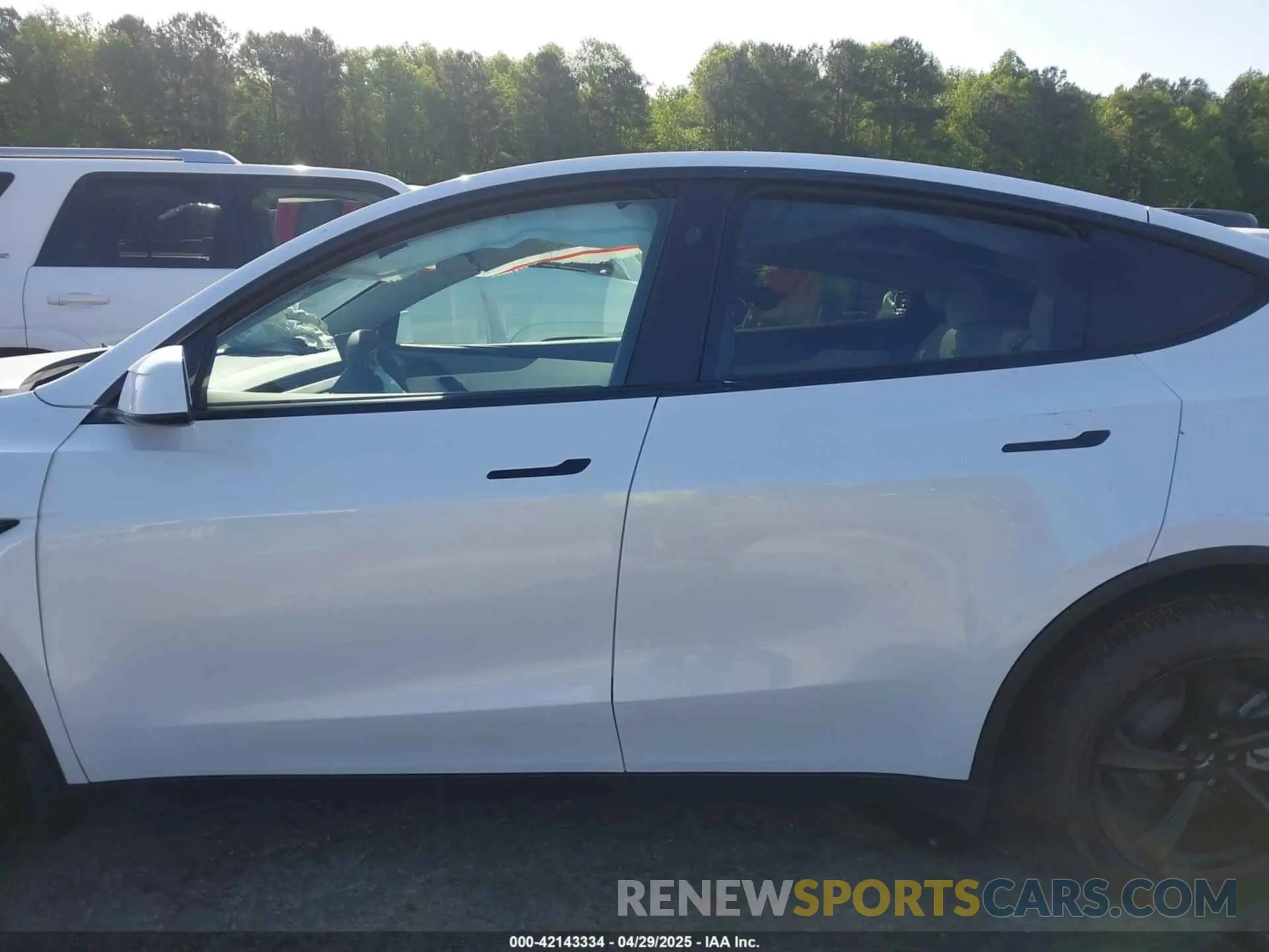 15 Photograph of a damaged car 7SAYGDEE3TA391421 TESLA MODEL Y 2026
