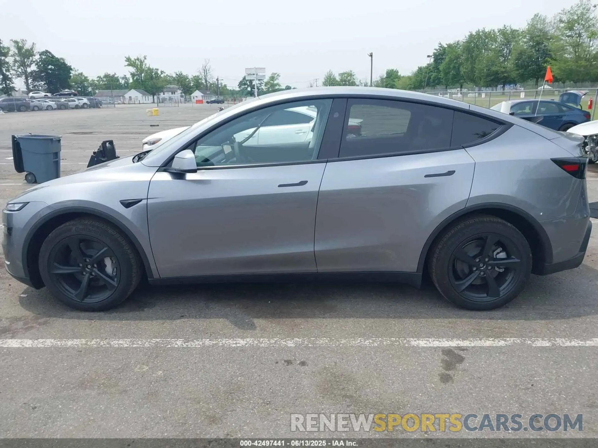 14 Photograph of a damaged car 7SAYGDEE3TF333957 TESLA MODEL Y 2026