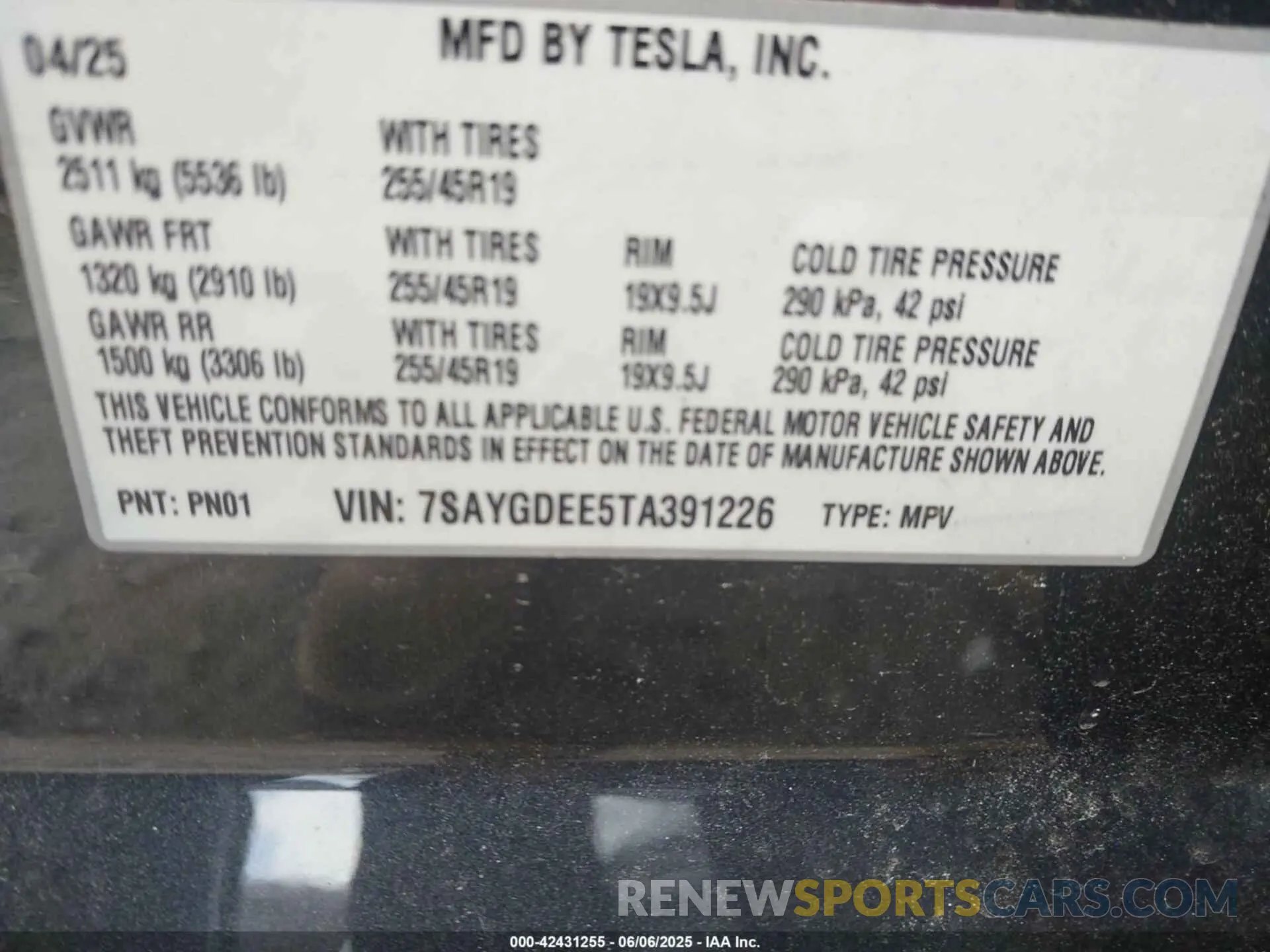 9 Photograph of a damaged car 7SAYGDEE5TA391226 TESLA MODEL Y 2026