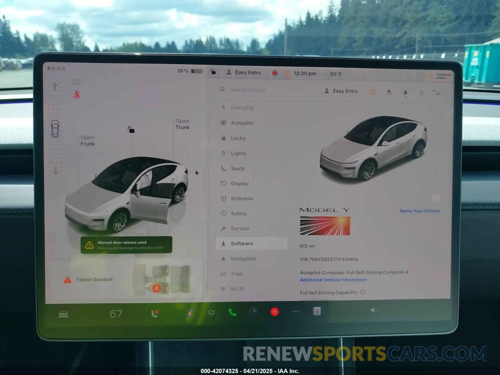 18 Photograph of a damaged car 7SAYGDEE7TF331404 TESLA MODEL Y 2026