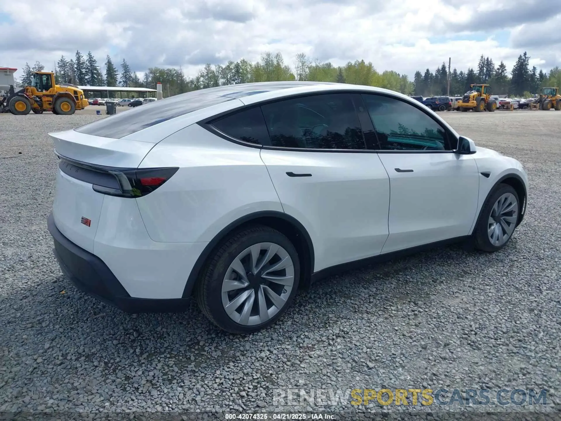 4 Photograph of a damaged car 7SAYGDEE7TF331404 TESLA MODEL Y 2026