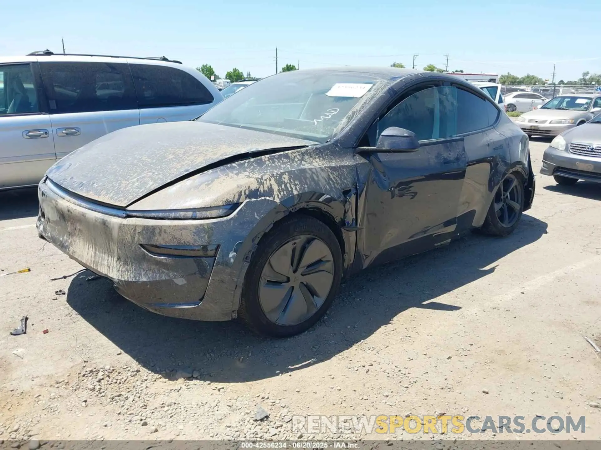 2 Photograph of a damaged car 7SAYGDEE7TF334089 TESLA MODEL Y 2026