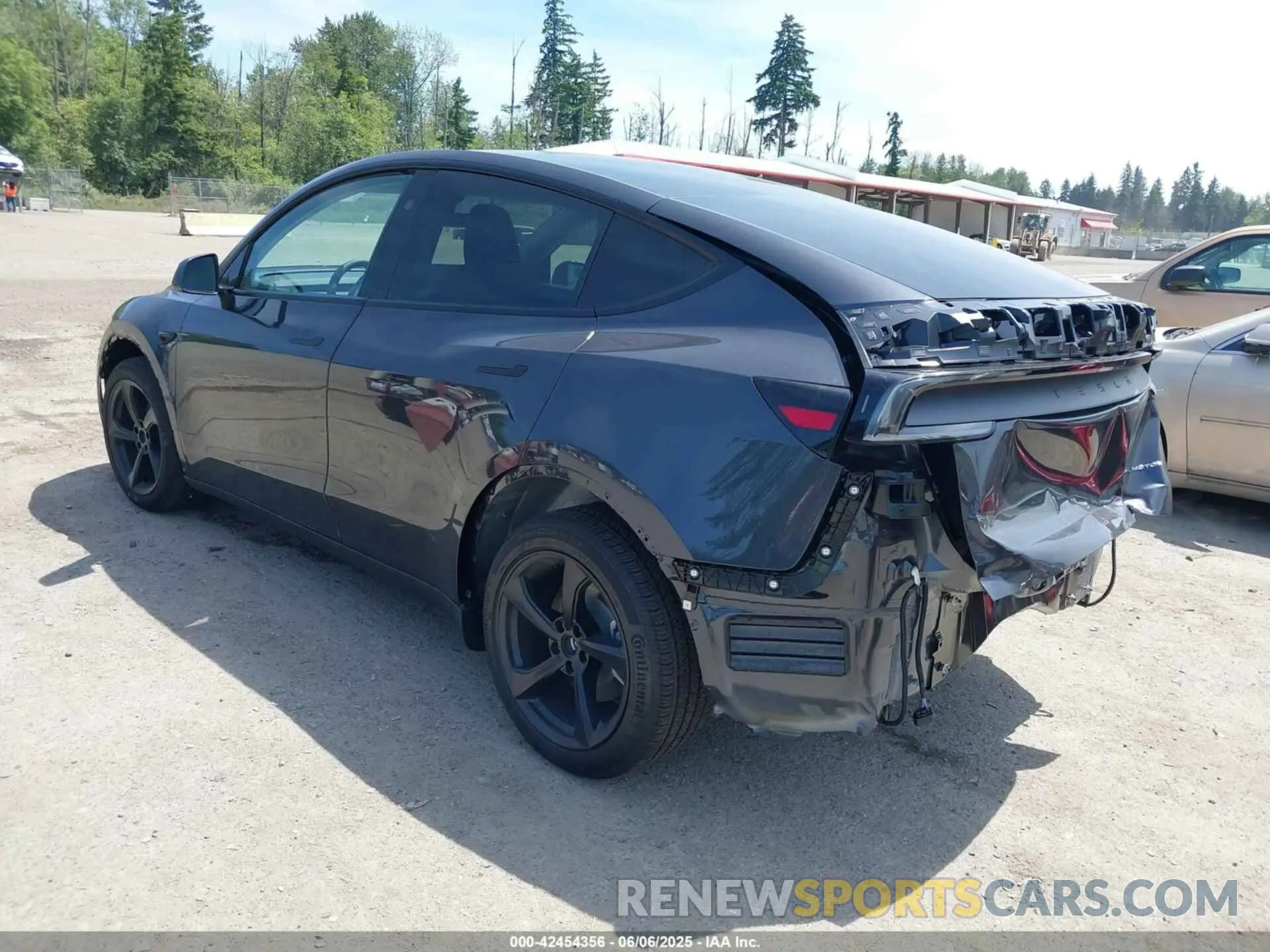3 Photograph of a damaged car 7SAYGDEE7TF344315 TESLA MODEL Y 2026