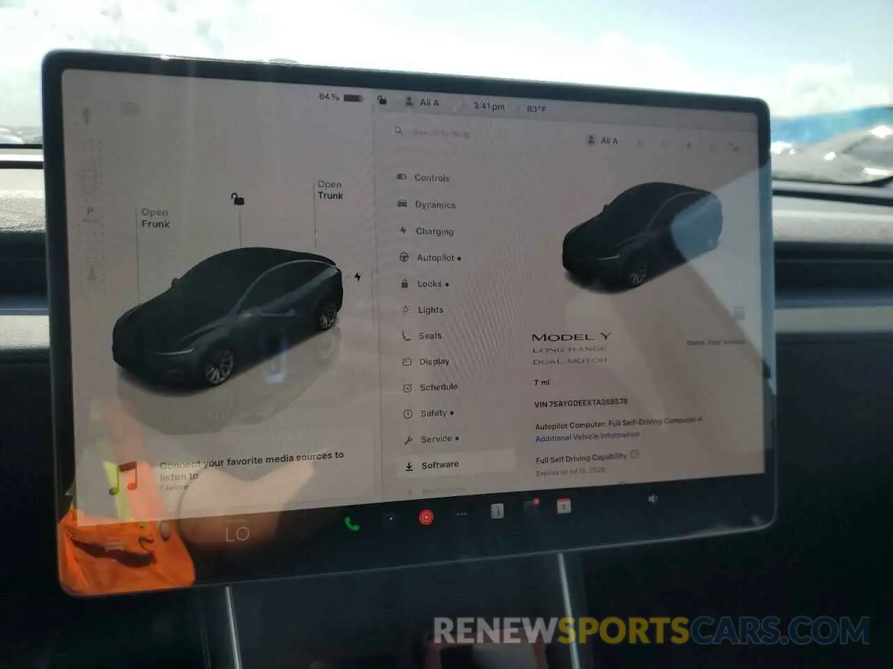 9 Photograph of a damaged car 7SAYGDEEXTA388578 TESLA MODEL Y 2026