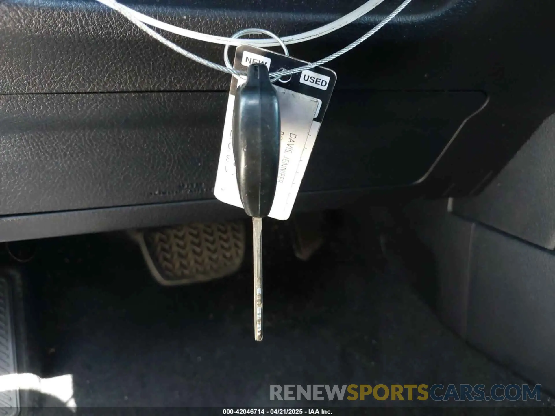 11 Photograph of a damaged car JTEBU5JR0K5606293 TOYOTA 4RUNNER 2019