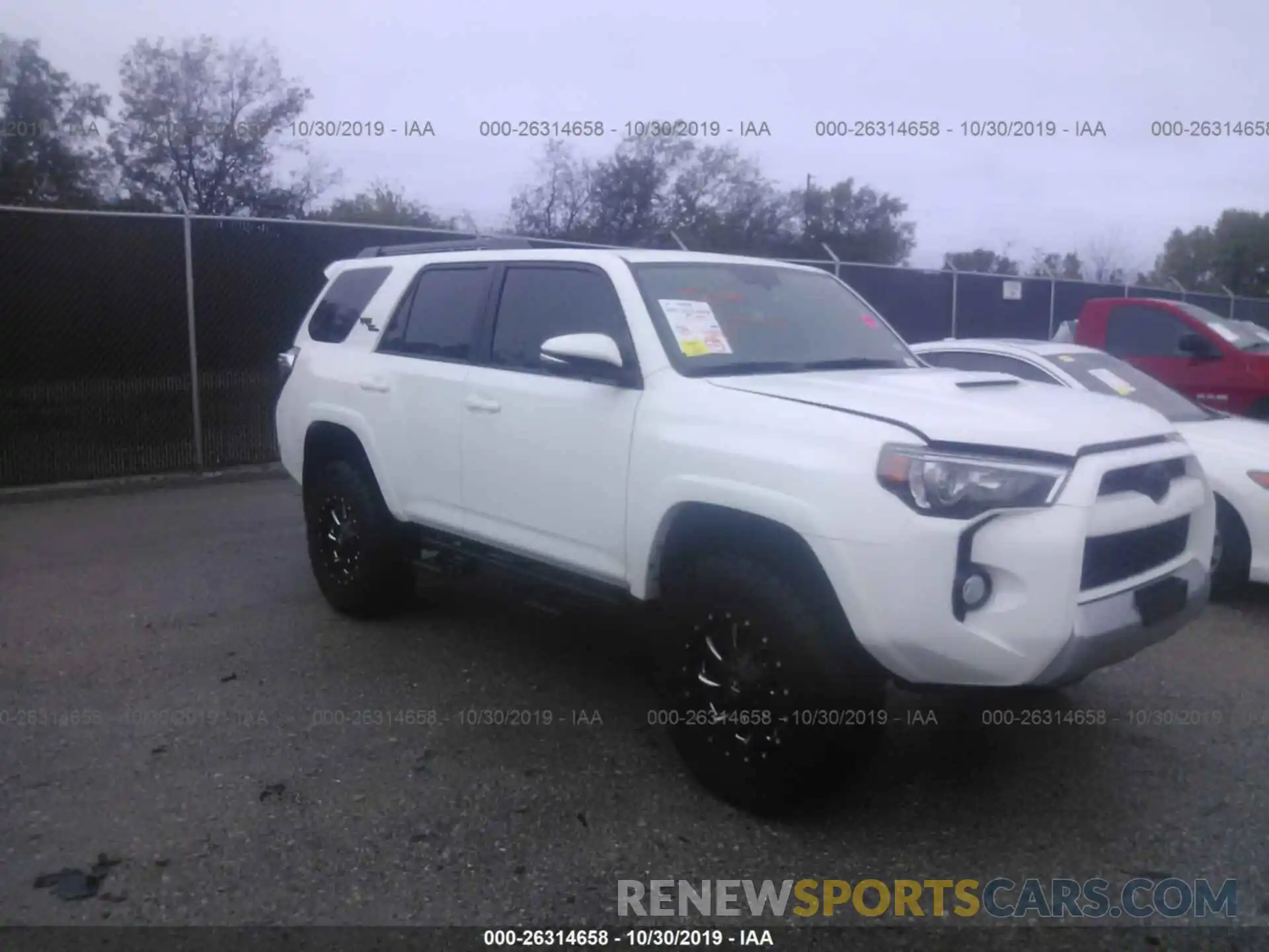 1 Photograph of a damaged car JTEBU5JR0K5611168 TOYOTA 4RUNNER 2019