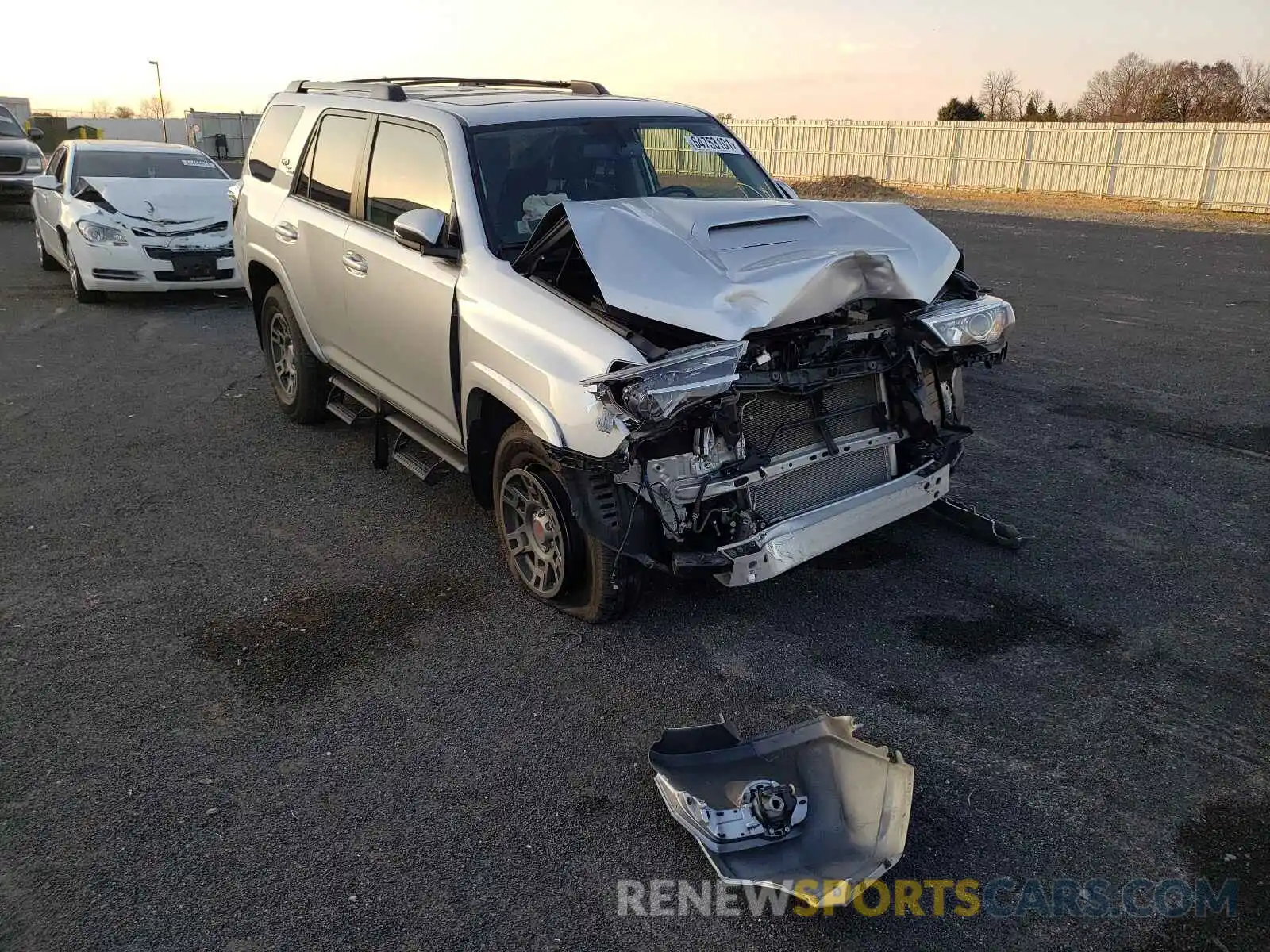 1 Photograph of a damaged car JTEBU5JR0K5637494 TOYOTA 4RUNNER 2019