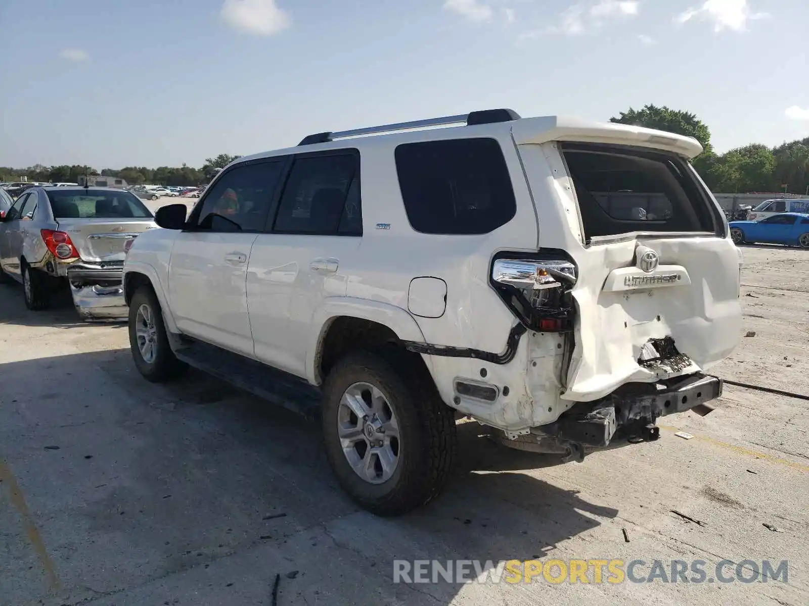 3 Photograph of a damaged car JTEBU5JR0K5653372 TOYOTA 4RUNNER 2019