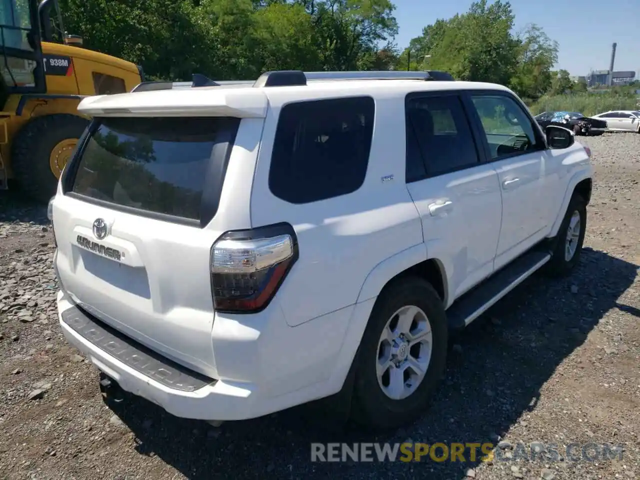 4 Photograph of a damaged car JTEBU5JR0K5657292 TOYOTA 4RUNNER 2019