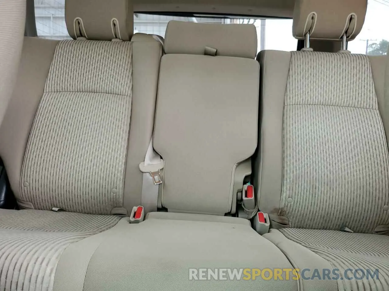 10 Photograph of a damaged car JTEBU5JR0K5659592 TOYOTA 4RUNNER 2019