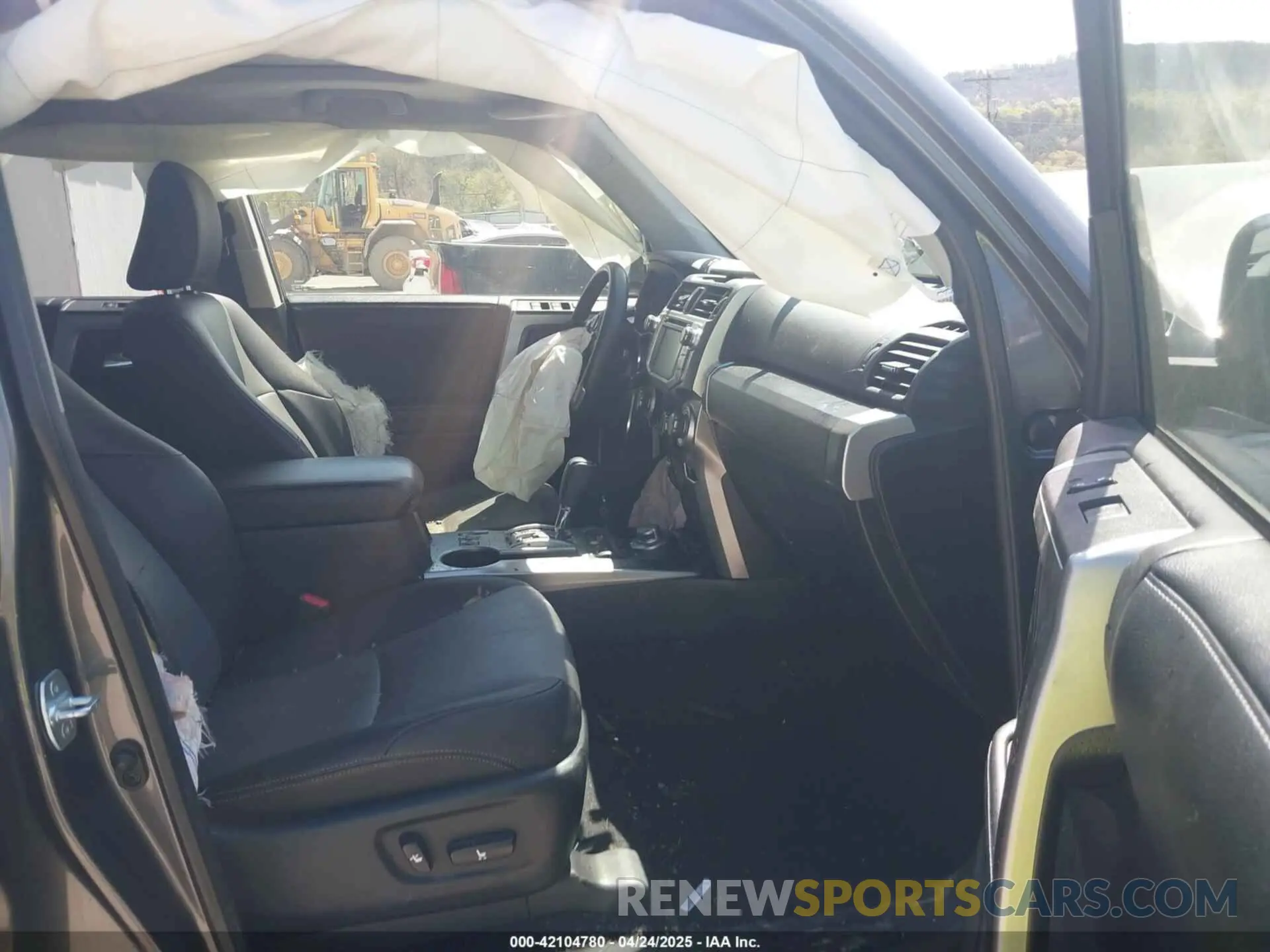 5 Photograph of a damaged car JTEBU5JR0K5664825 TOYOTA 4RUNNER 2019