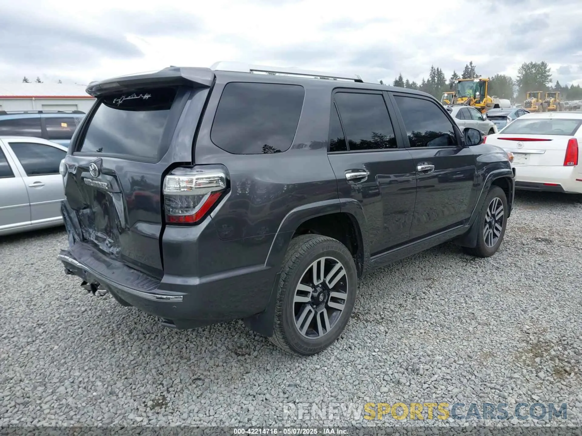 4 Photograph of a damaged car JTEBU5JR0K5670527 TOYOTA 4RUNNER 2019