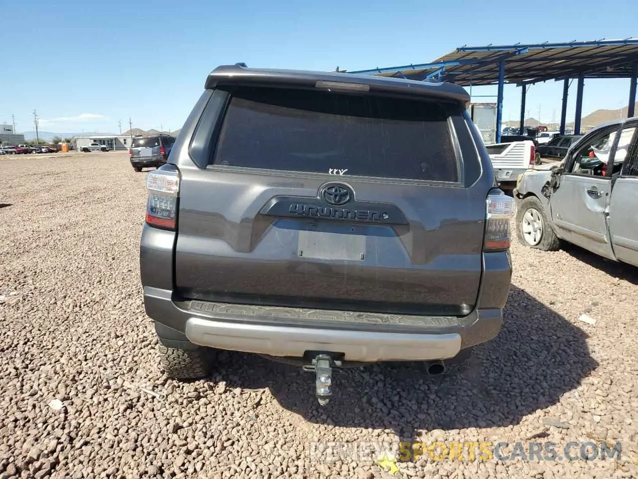 6 Photograph of a damaged car JTEBU5JR0K5684279 TOYOTA 4RUNNER 2019
