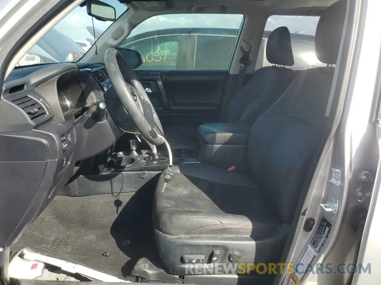 7 Photograph of a damaged car JTEBU5JR0K5688218 TOYOTA 4RUNNER 2019