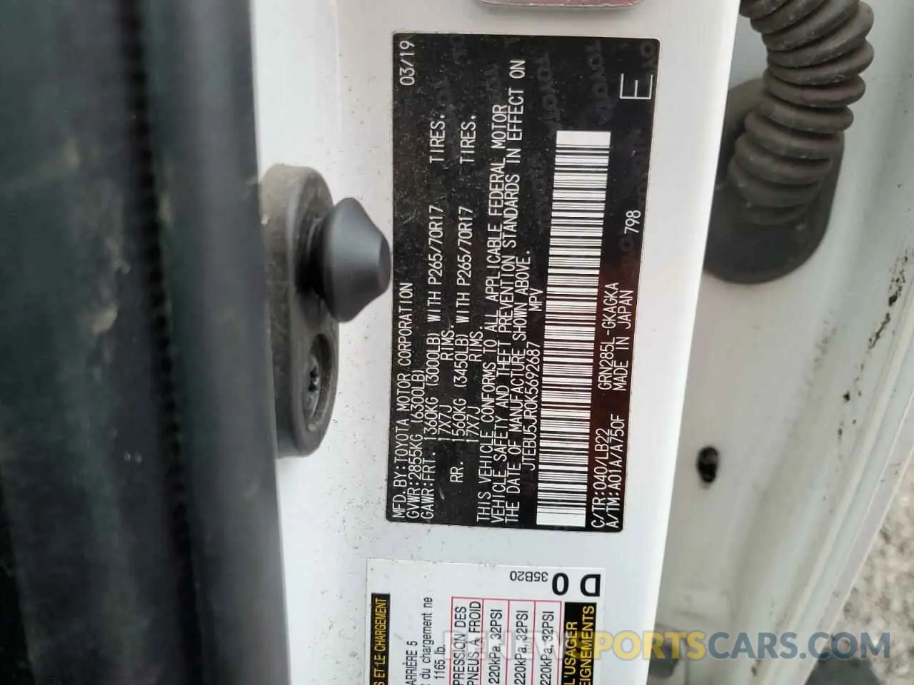 13 Photograph of a damaged car JTEBU5JR0K5692687 TOYOTA 4RUNNER 2019