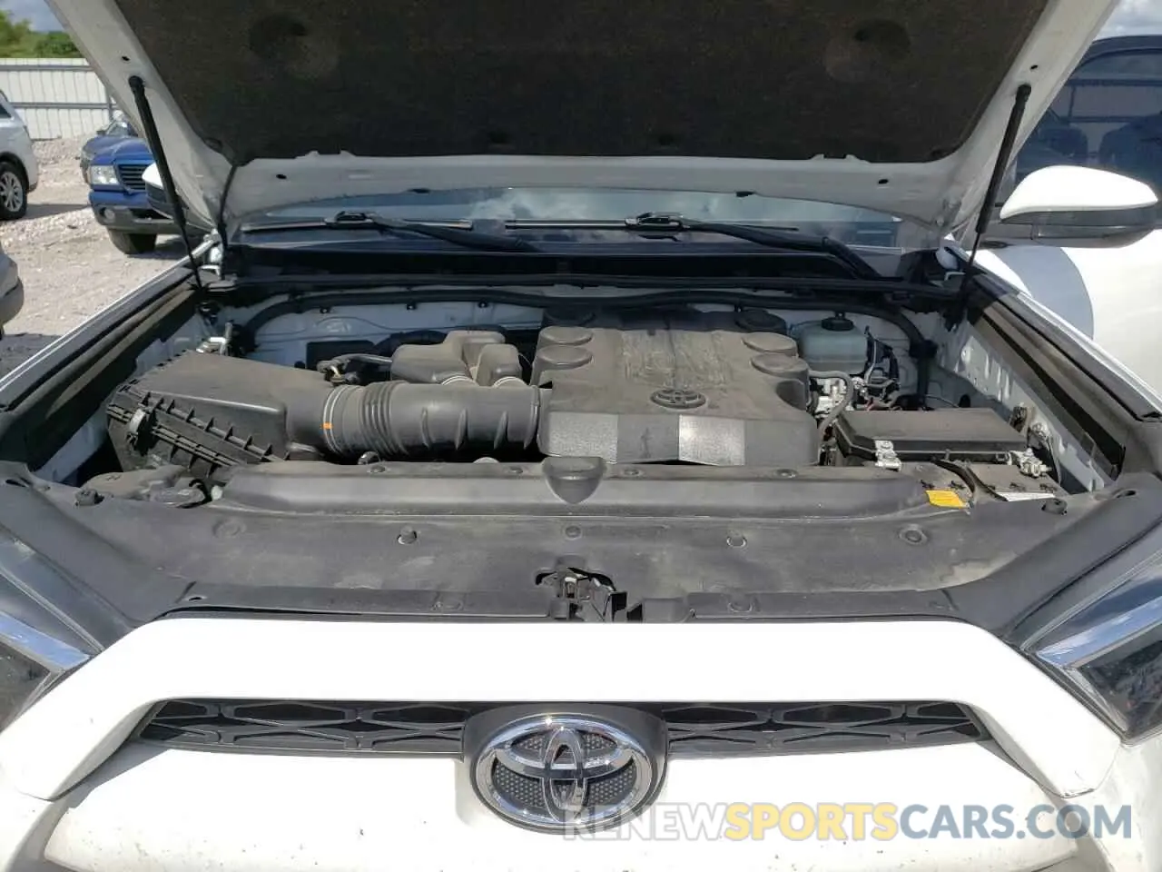 12 Photograph of a damaged car JTEBU5JR0K5694083 TOYOTA 4RUNNER 2019
