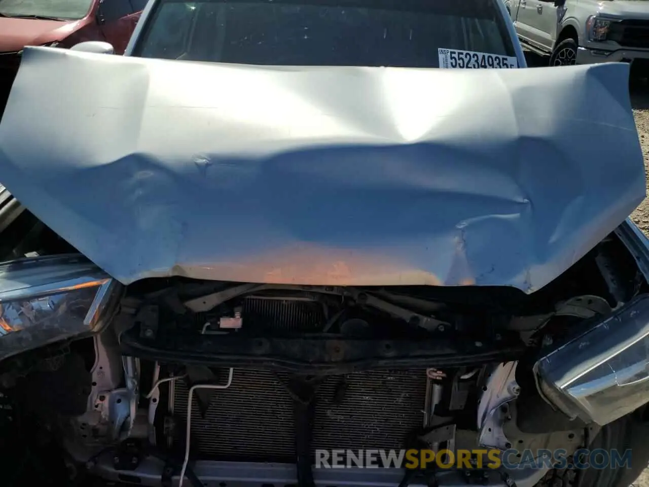 12 Photograph of a damaged car JTEBU5JR0K5695394 TOYOTA 4RUNNER 2019