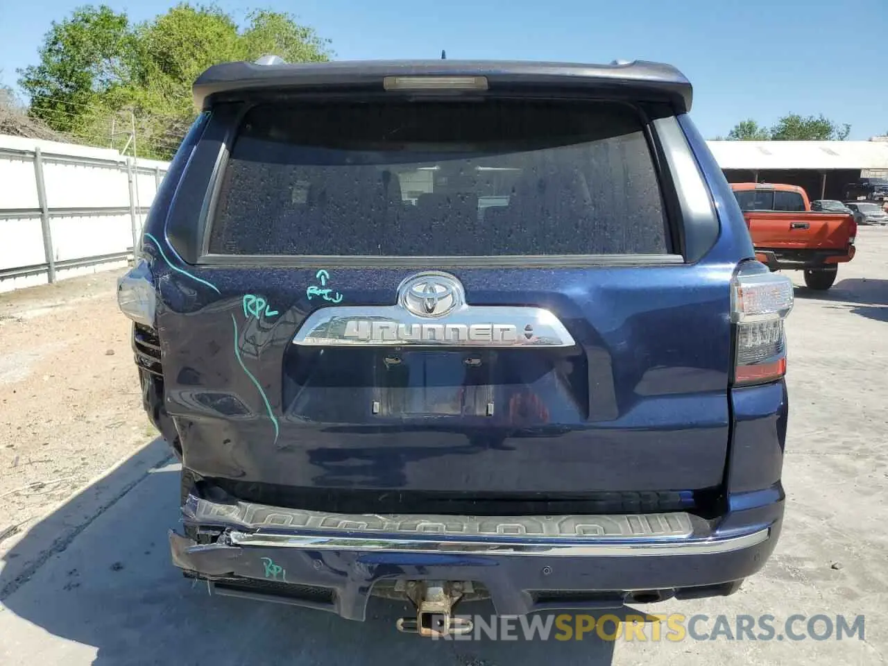6 Photograph of a damaged car JTEBU5JR0K5701212 TOYOTA 4RUNNER 2019