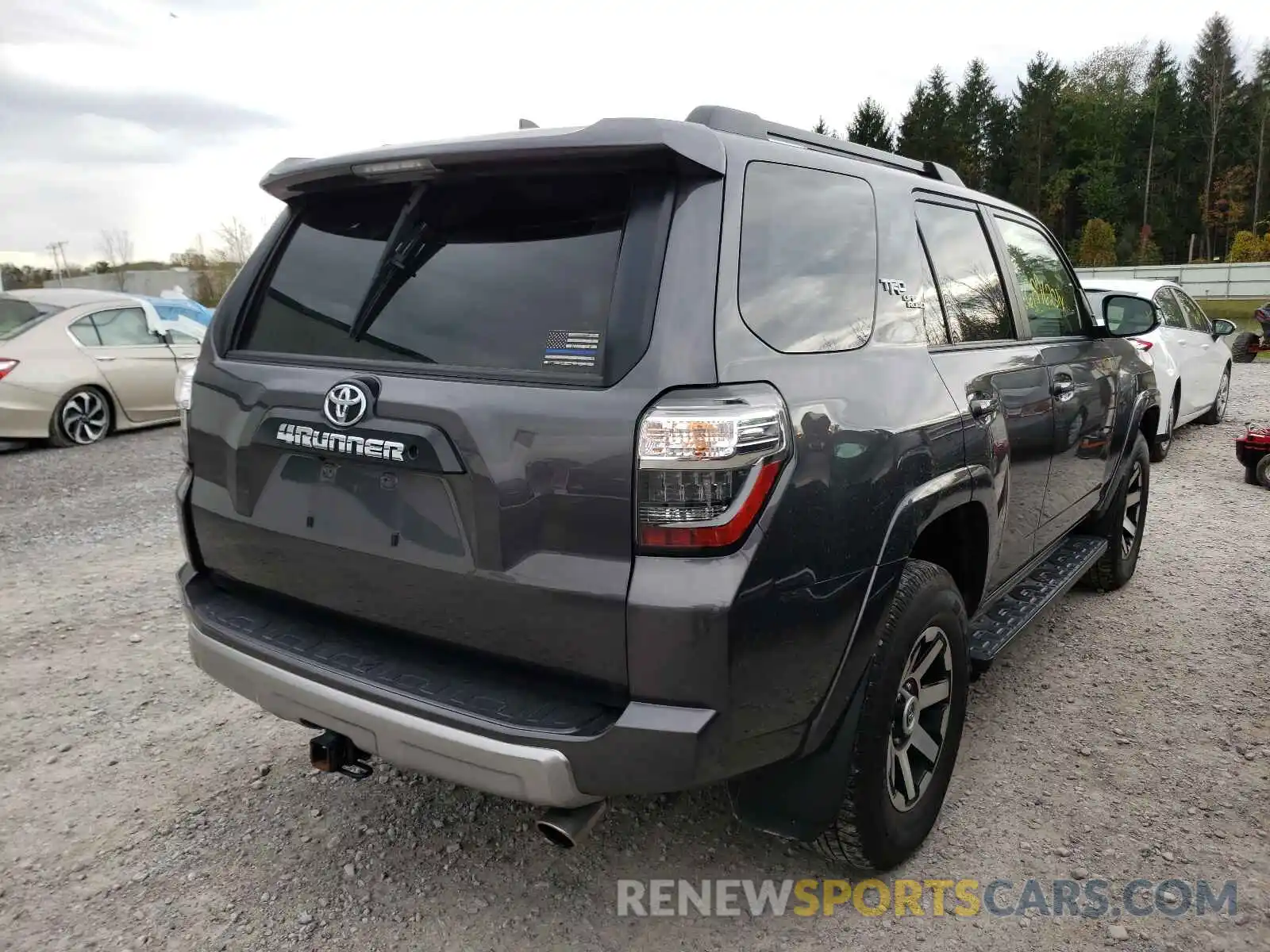 4 Photograph of a damaged car JTEBU5JR0K5702117 TOYOTA 4RUNNER 2019