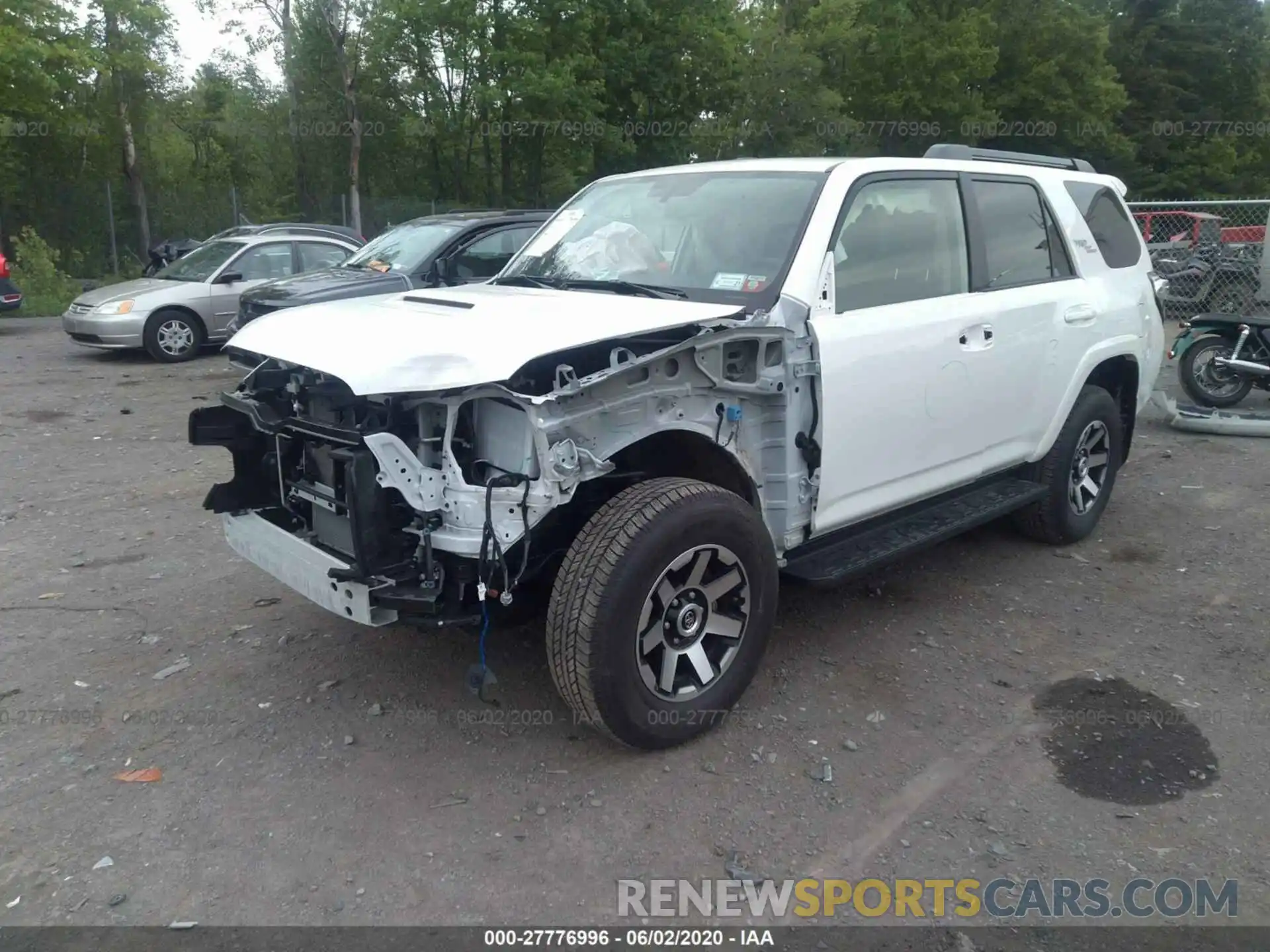 2 Photograph of a damaged car JTEBU5JR0K5718219 TOYOTA 4RUNNER 2019