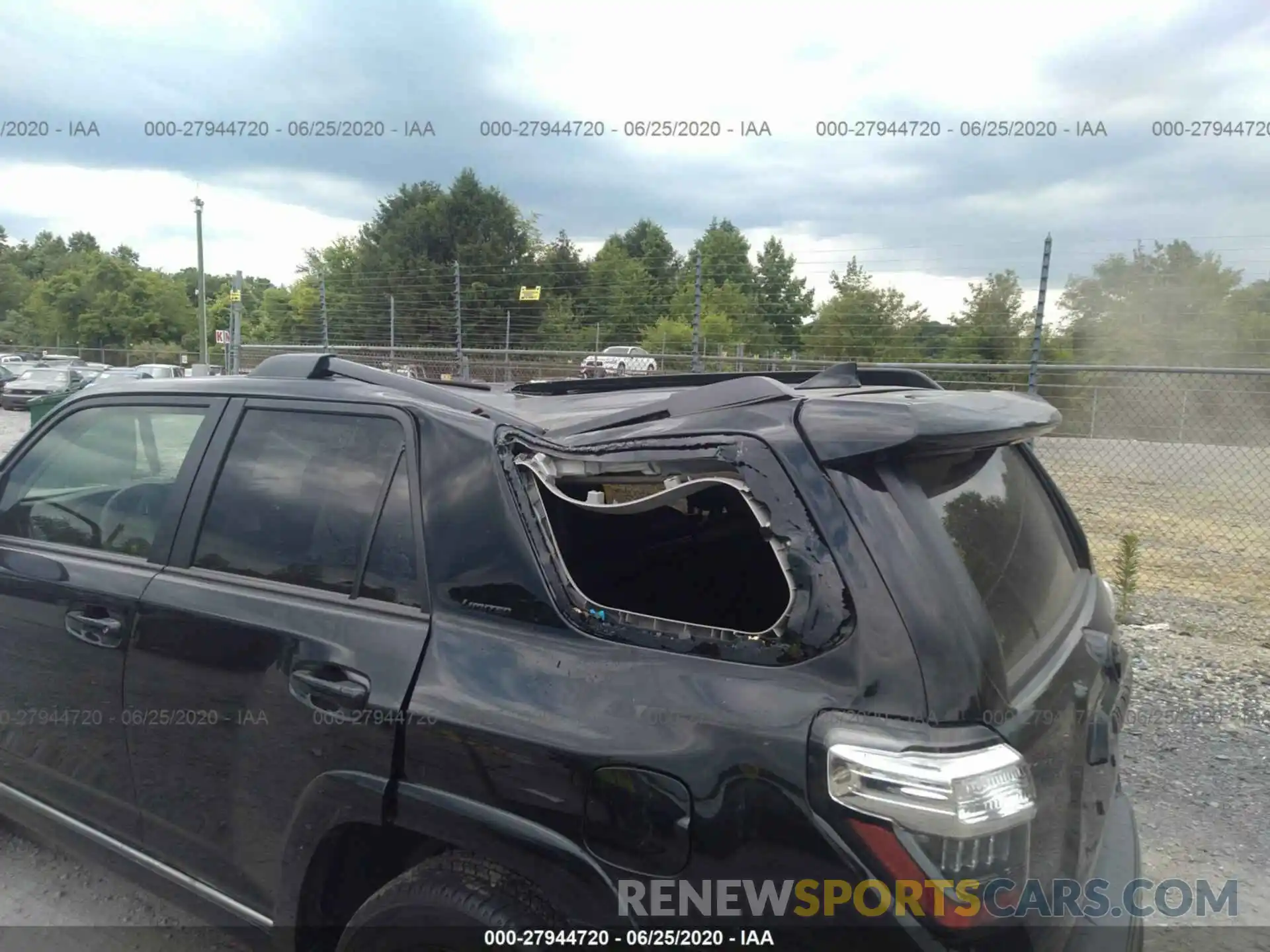 6 Photograph of a damaged car JTEBU5JR0K5722500 TOYOTA 4RUNNER 2019