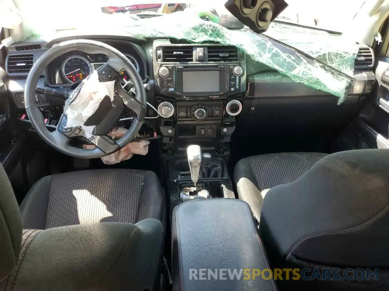 8 Photograph of a damaged car JTEBU5JR0K5728135 TOYOTA 4RUNNER 2019