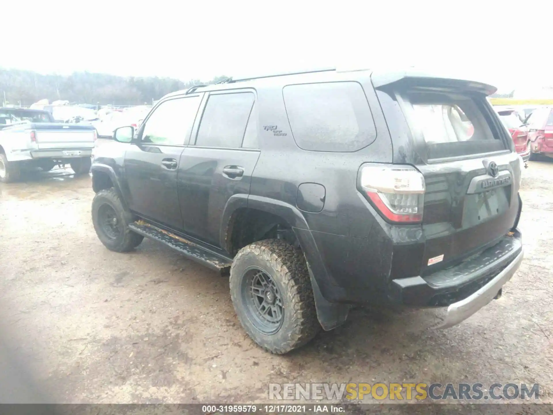 3 Photograph of a damaged car JTEBU5JR1K5617643 TOYOTA 4RUNNER 2019