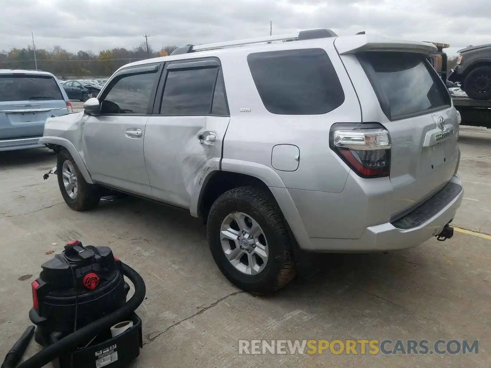 3 Photograph of a damaged car JTEBU5JR1K5628612 TOYOTA 4RUNNER 2019