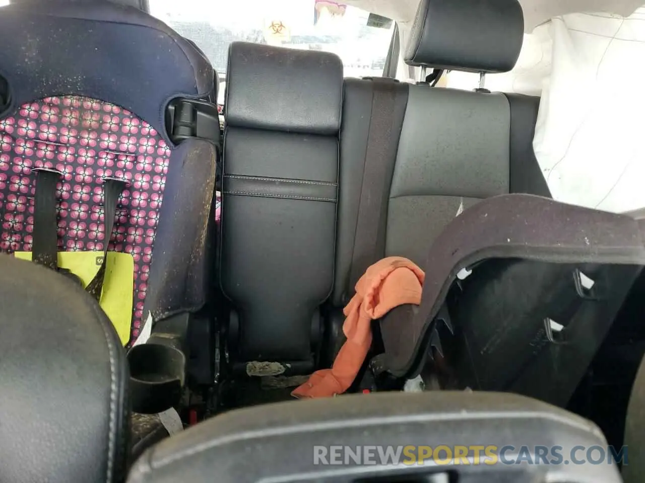 10 Photograph of a damaged car JTEBU5JR1K5636709 TOYOTA 4RUNNER 2019