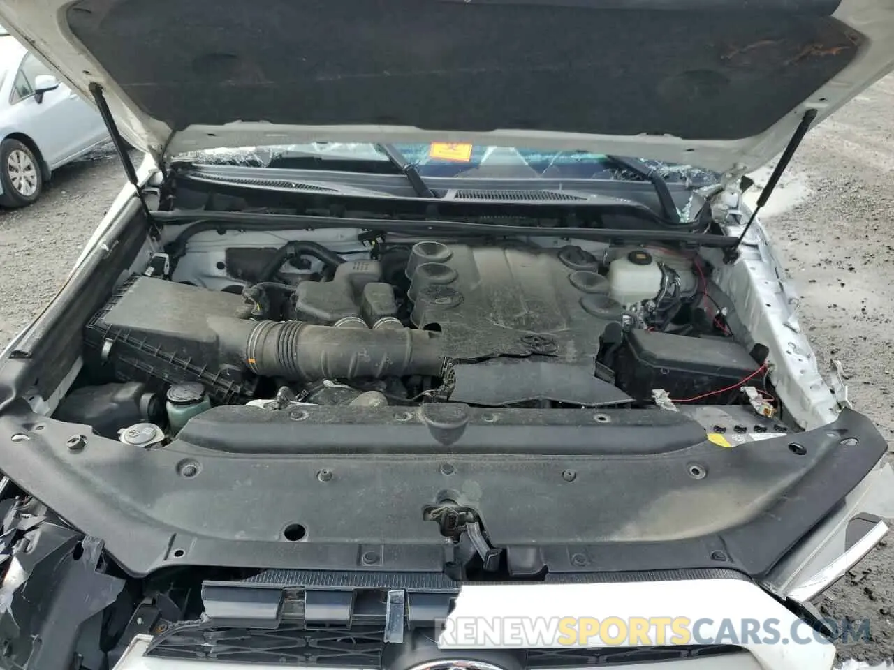 12 Photograph of a damaged car JTEBU5JR1K5636709 TOYOTA 4RUNNER 2019