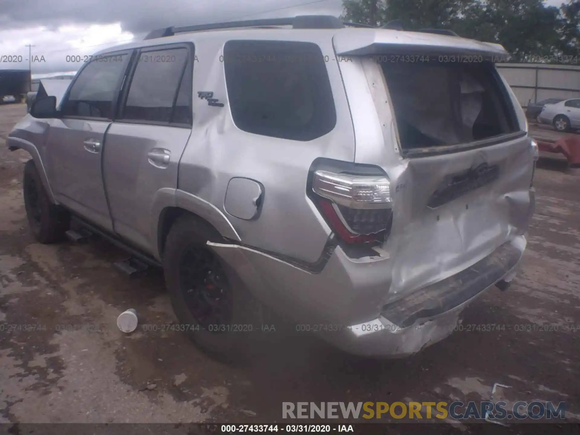 3 Photograph of a damaged car JTEBU5JR1K5647211 TOYOTA 4RUNNER 2019