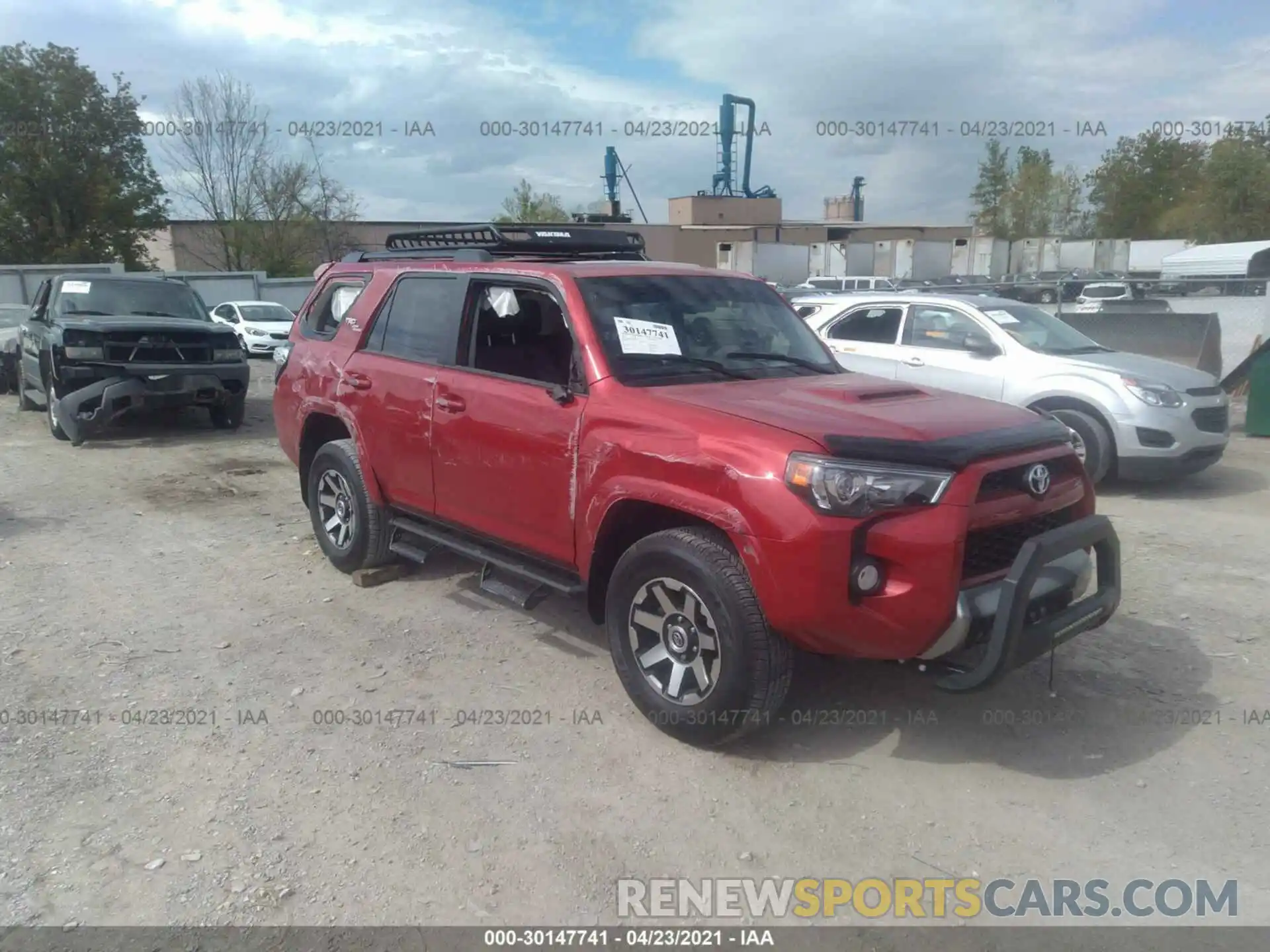 1 Photograph of a damaged car JTEBU5JR1K5653896 TOYOTA 4RUNNER 2019