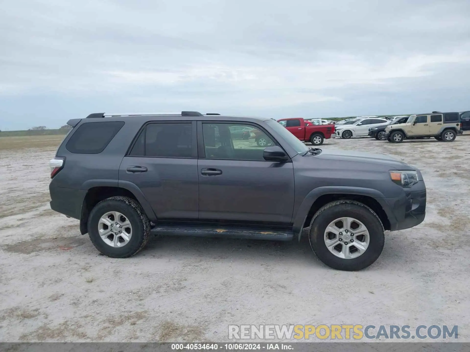 13 Photograph of a damaged car JTEBU5JR1K5655244 TOYOTA 4RUNNER 2019