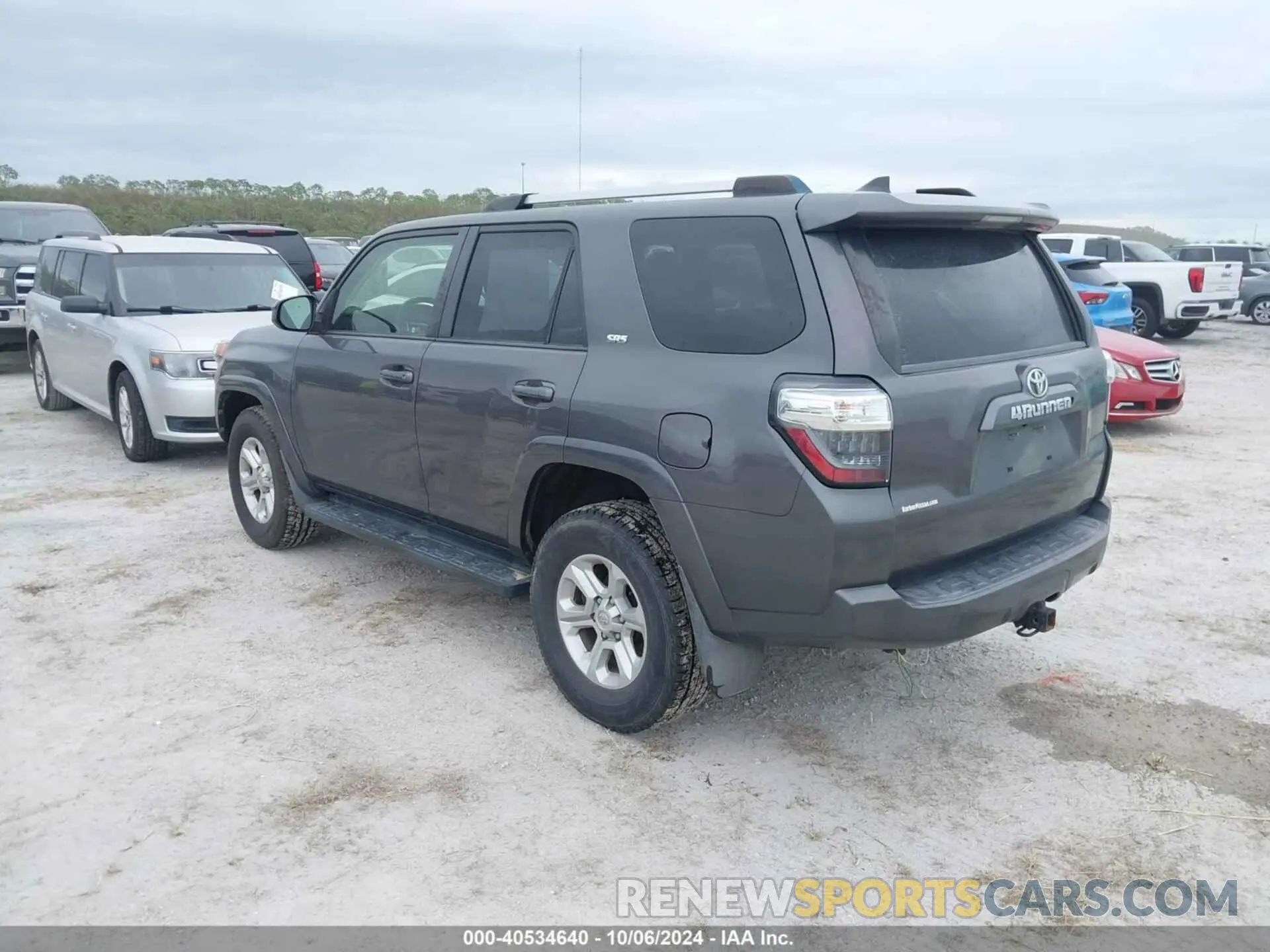 3 Photograph of a damaged car JTEBU5JR1K5655244 TOYOTA 4RUNNER 2019