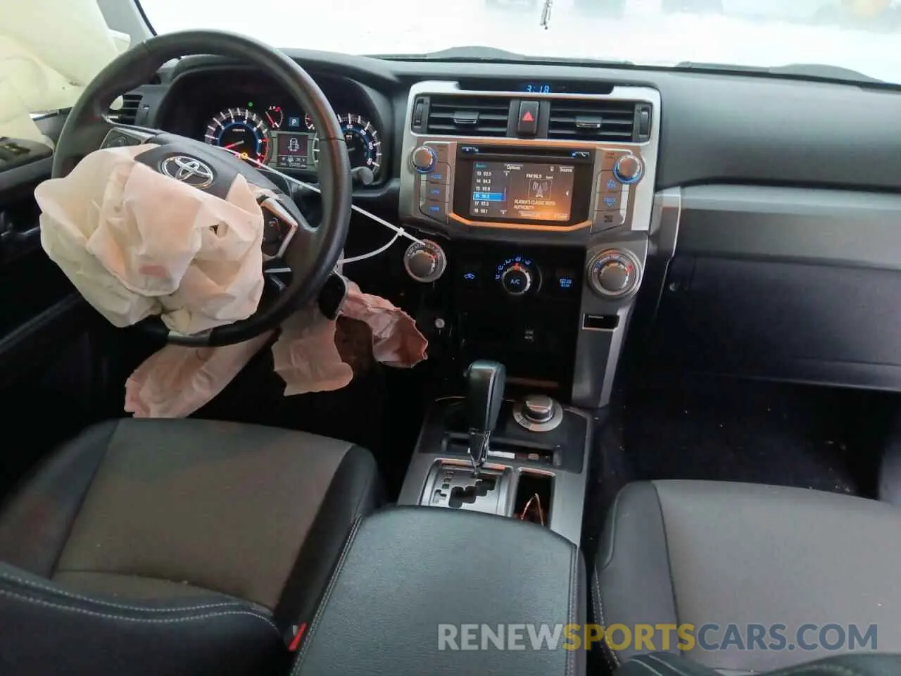 8 Photograph of a damaged car JTEBU5JR1K5661898 TOYOTA 4RUNNER 2019
