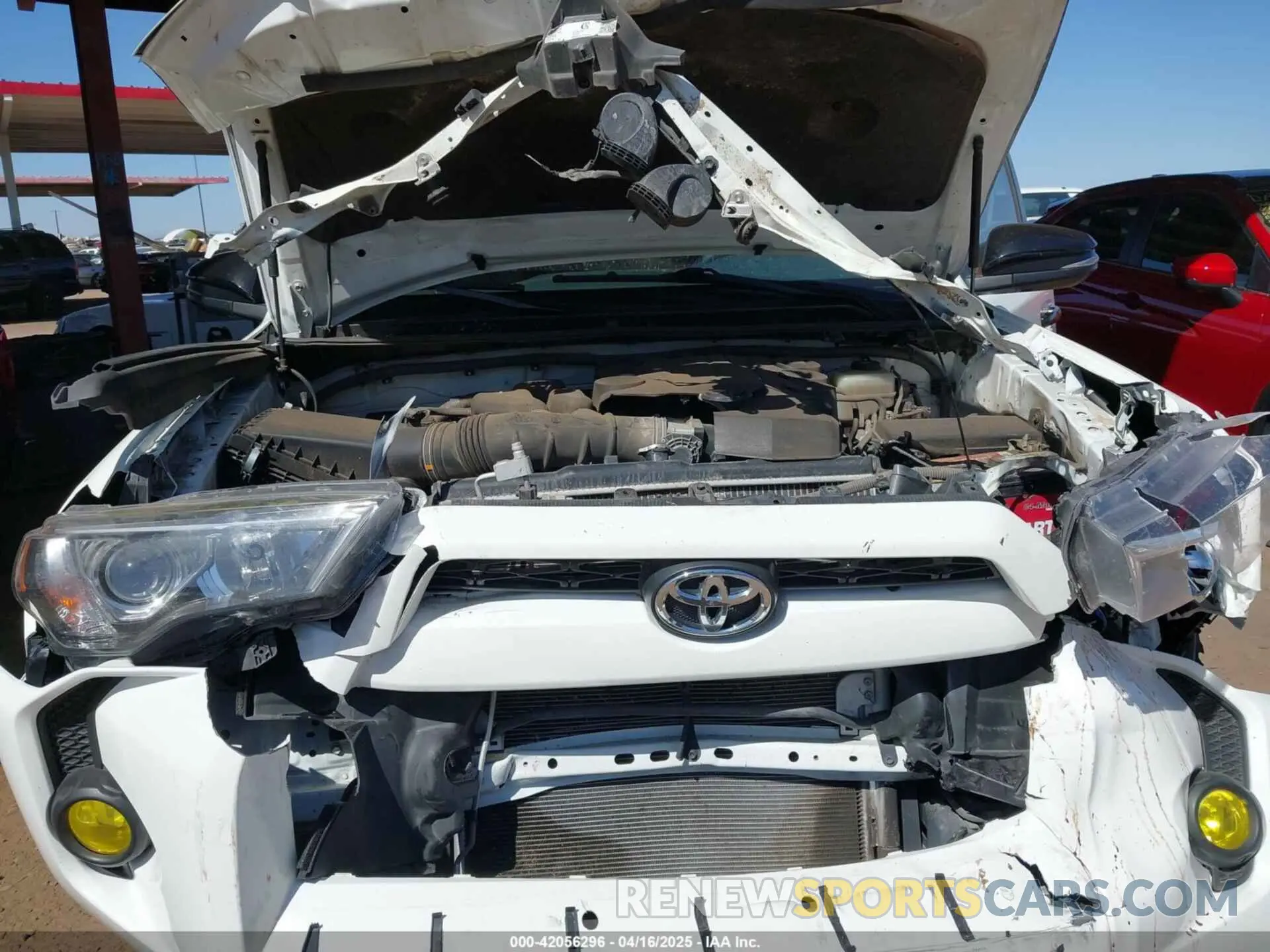 10 Photograph of a damaged car JTEBU5JR1K5668009 TOYOTA 4RUNNER 2019
