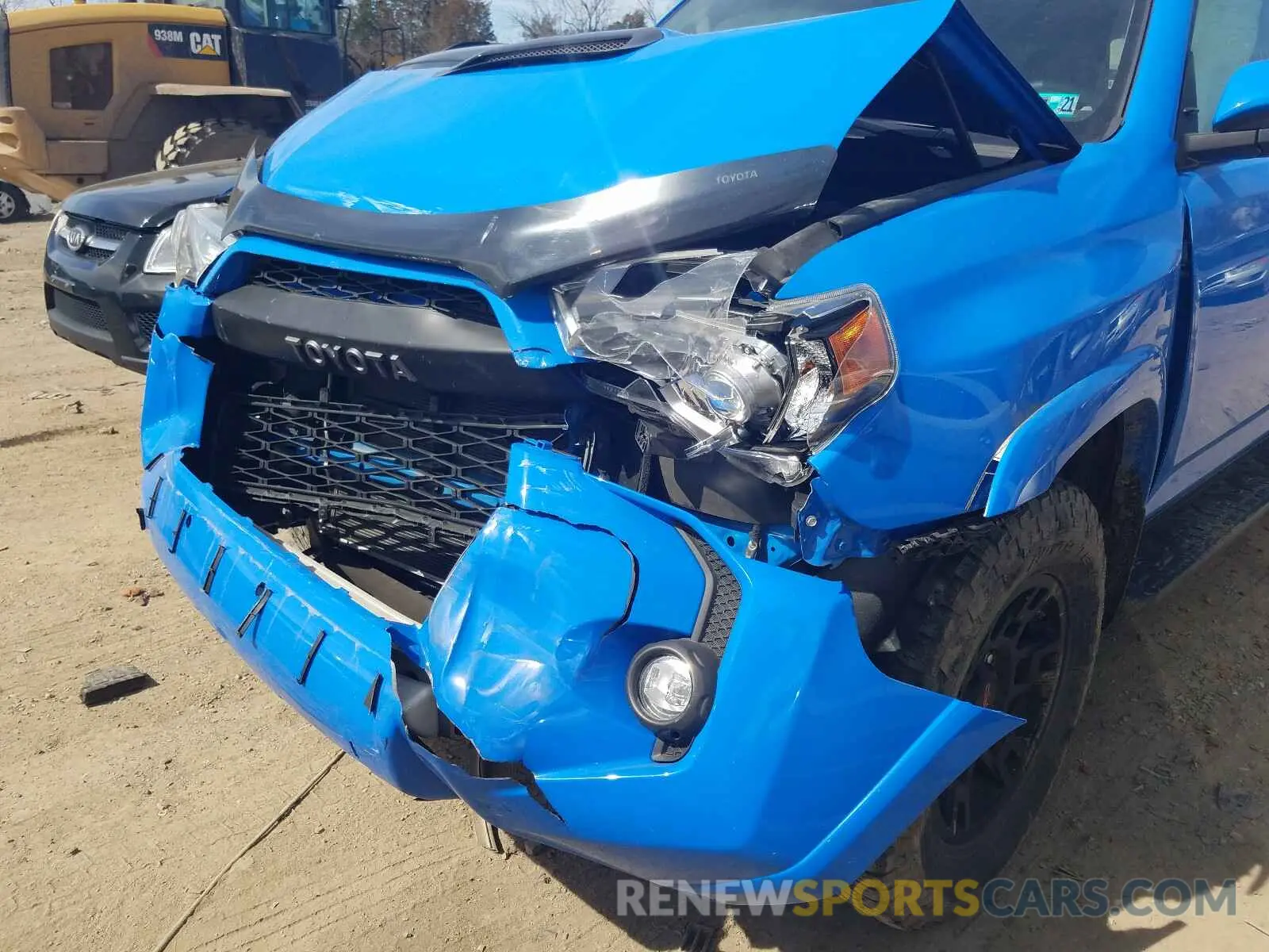 9 Photograph of a damaged car JTEBU5JR1K5672786 TOYOTA 4RUNNER 2019