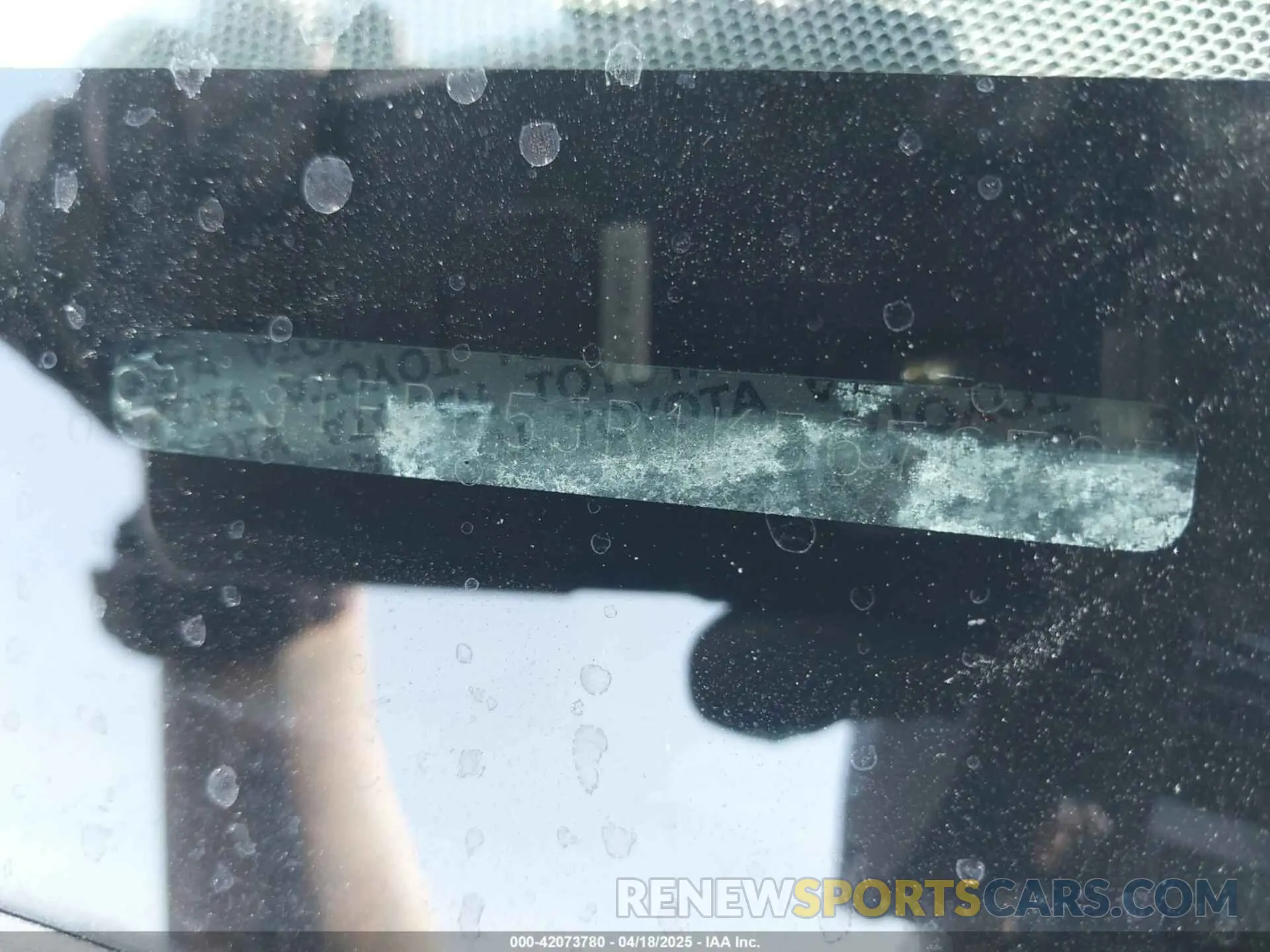 9 Photograph of a damaged car JTEBU5JR1K5676725 TOYOTA 4RUNNER 2019