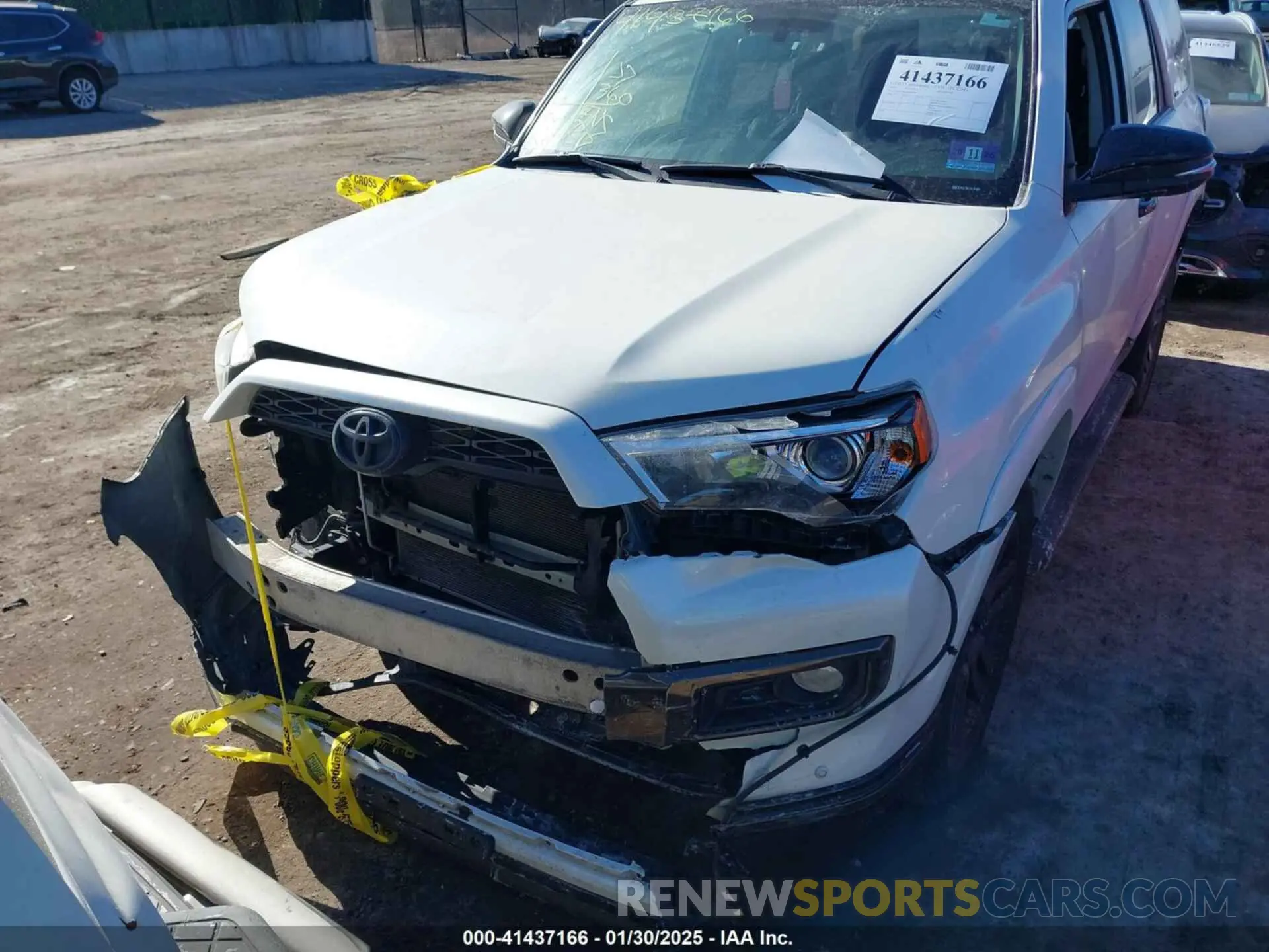 12 Photograph of a damaged car JTEBU5JR1K5684596 TOYOTA 4RUNNER 2019