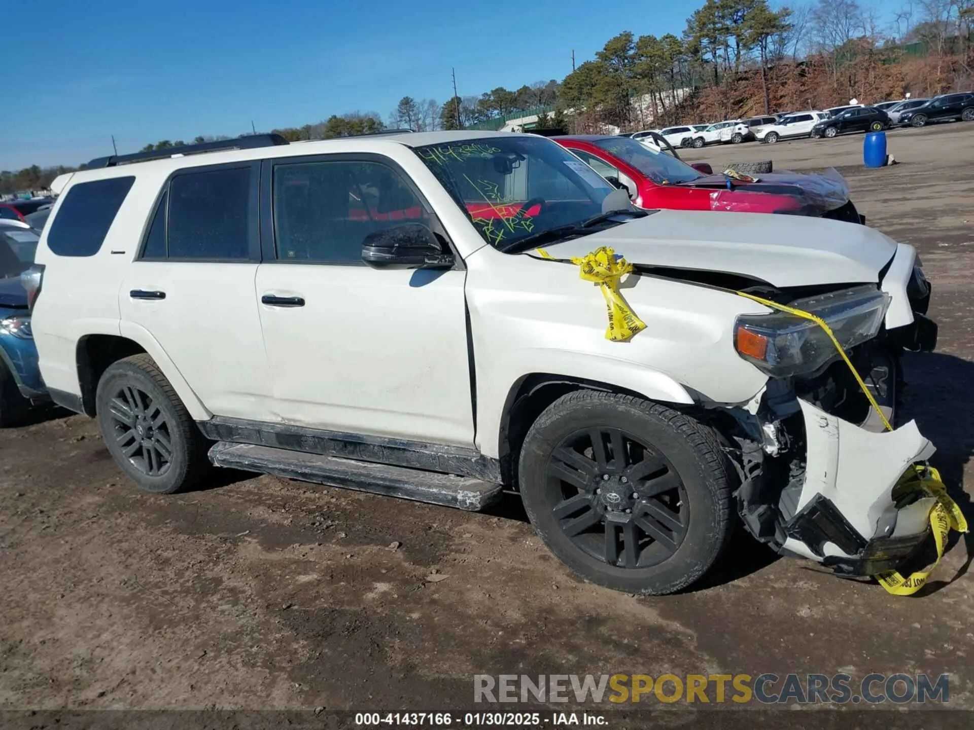 13 Photograph of a damaged car JTEBU5JR1K5684596 TOYOTA 4RUNNER 2019